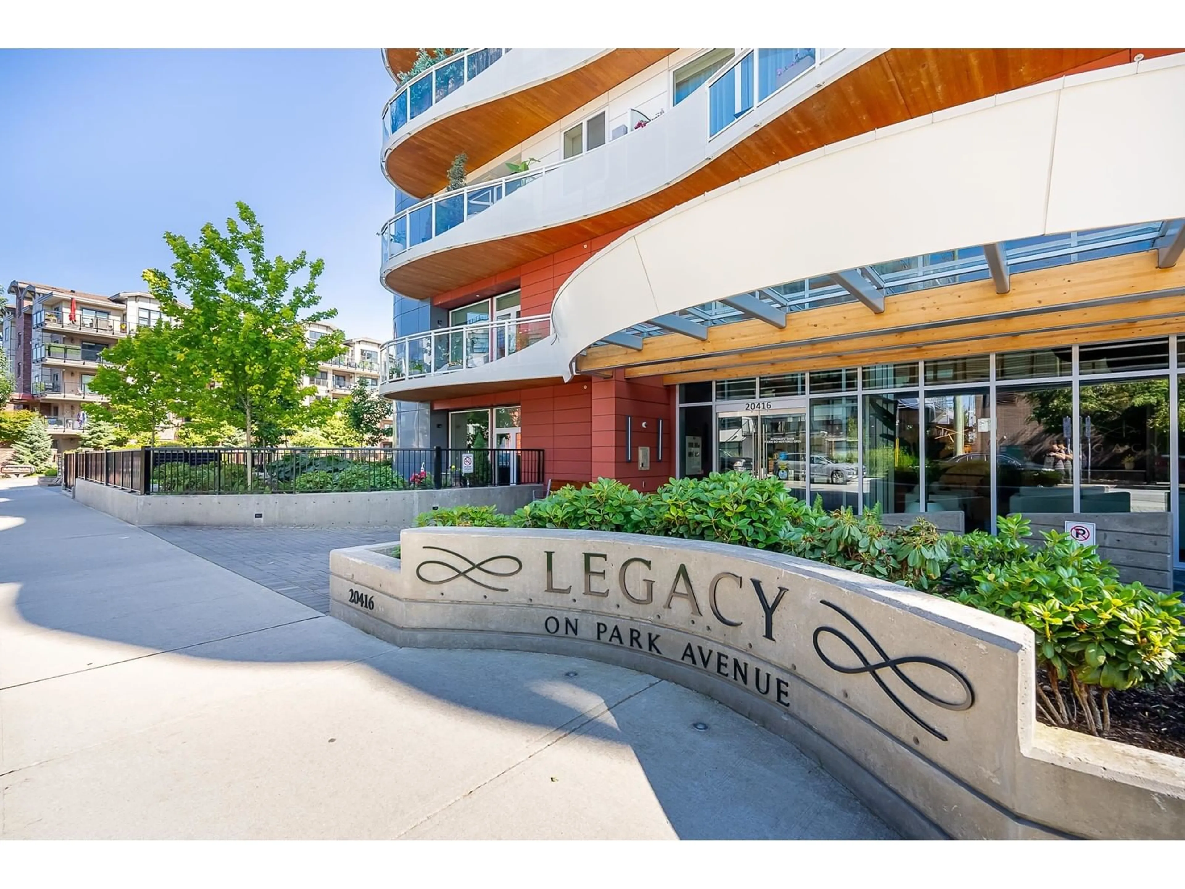 Indoor lobby for 103 20416 PARK AVENUE, Langley British Columbia V3A0N2