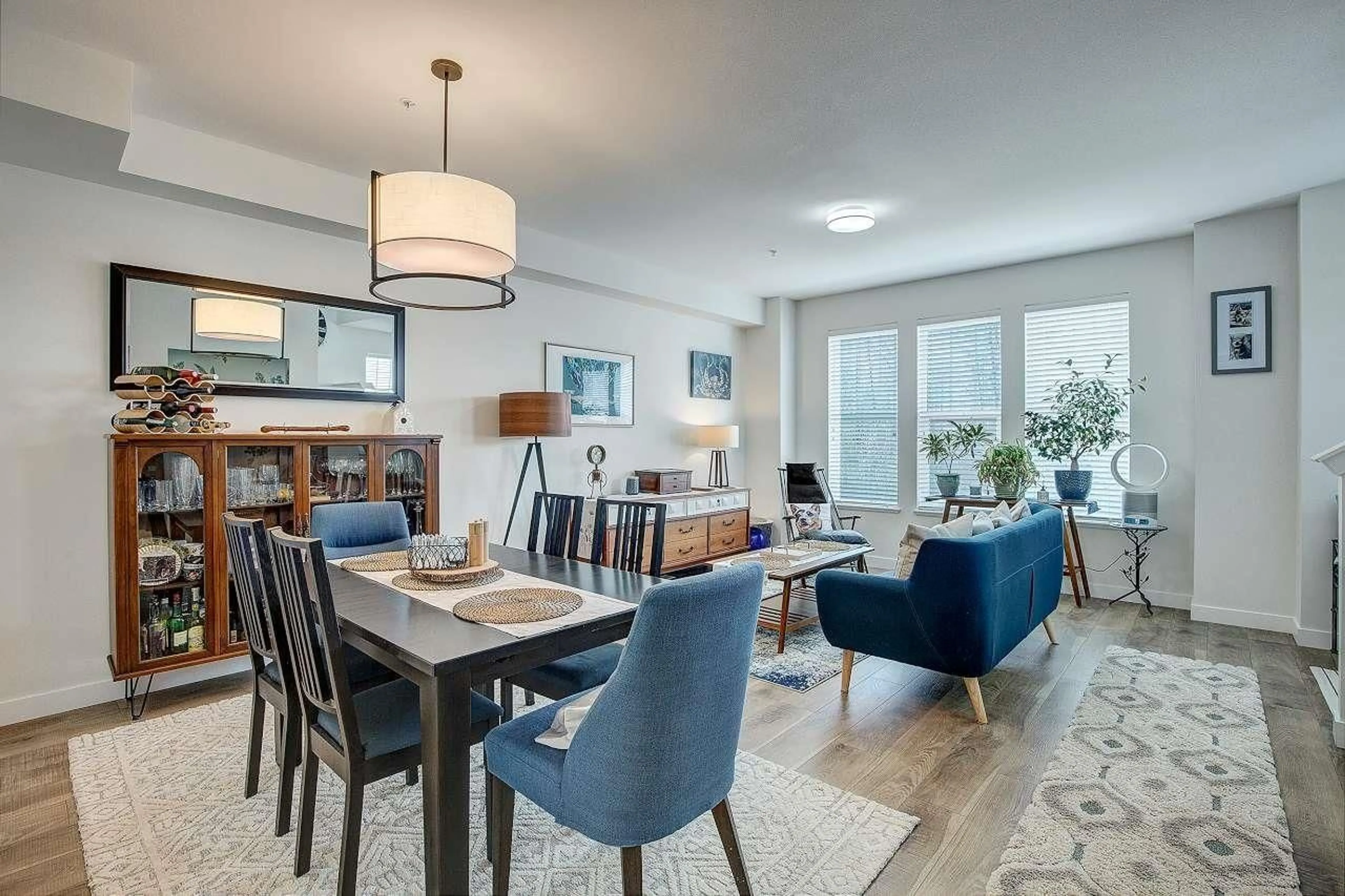 Dining room, wood floors for 8258 202 STREET, Langley British Columbia V2Y0Y9