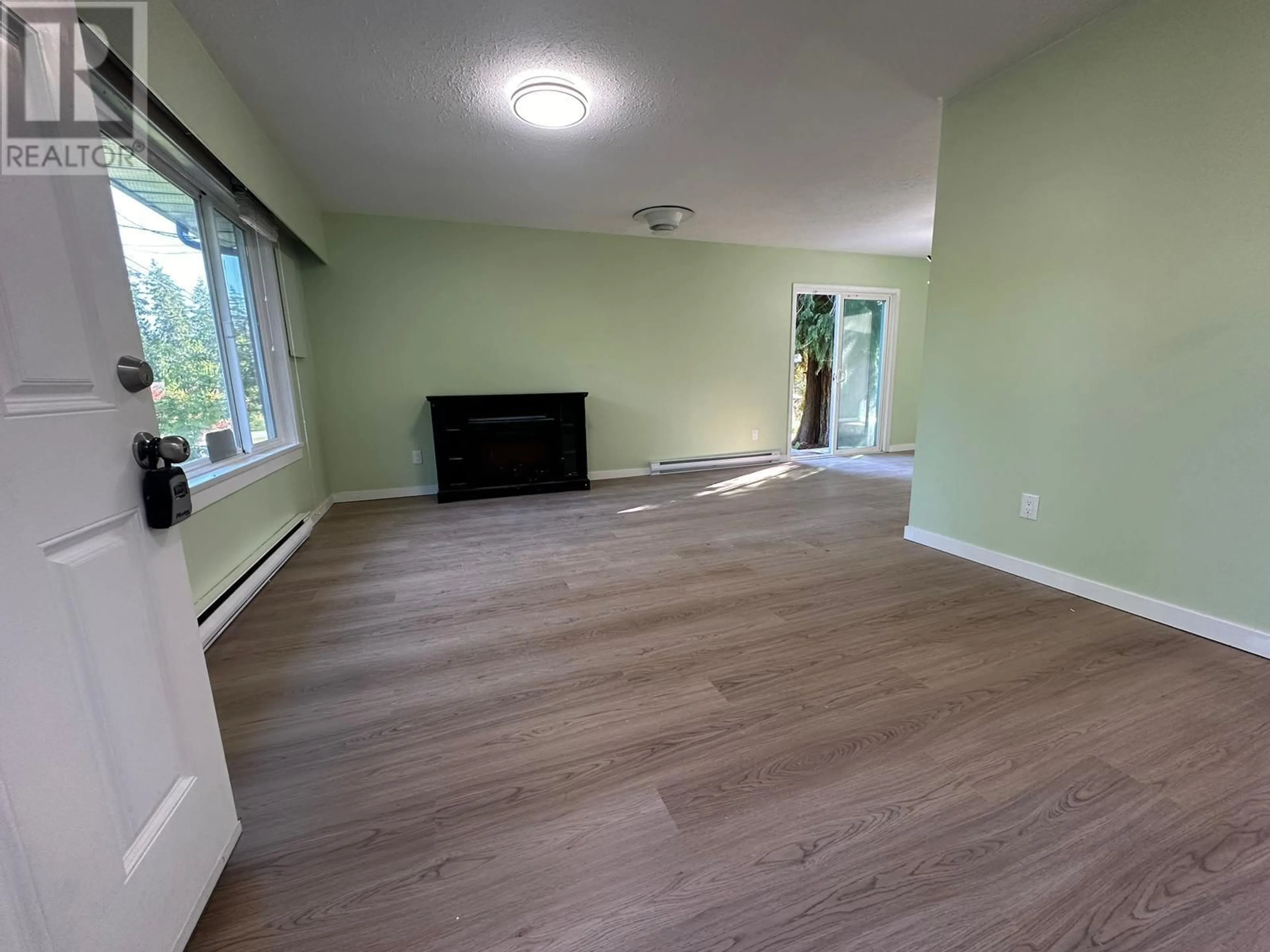 A pic of a room, wood floors for 537 VETERANS ROAD, Gibsons British Columbia V0N1V4