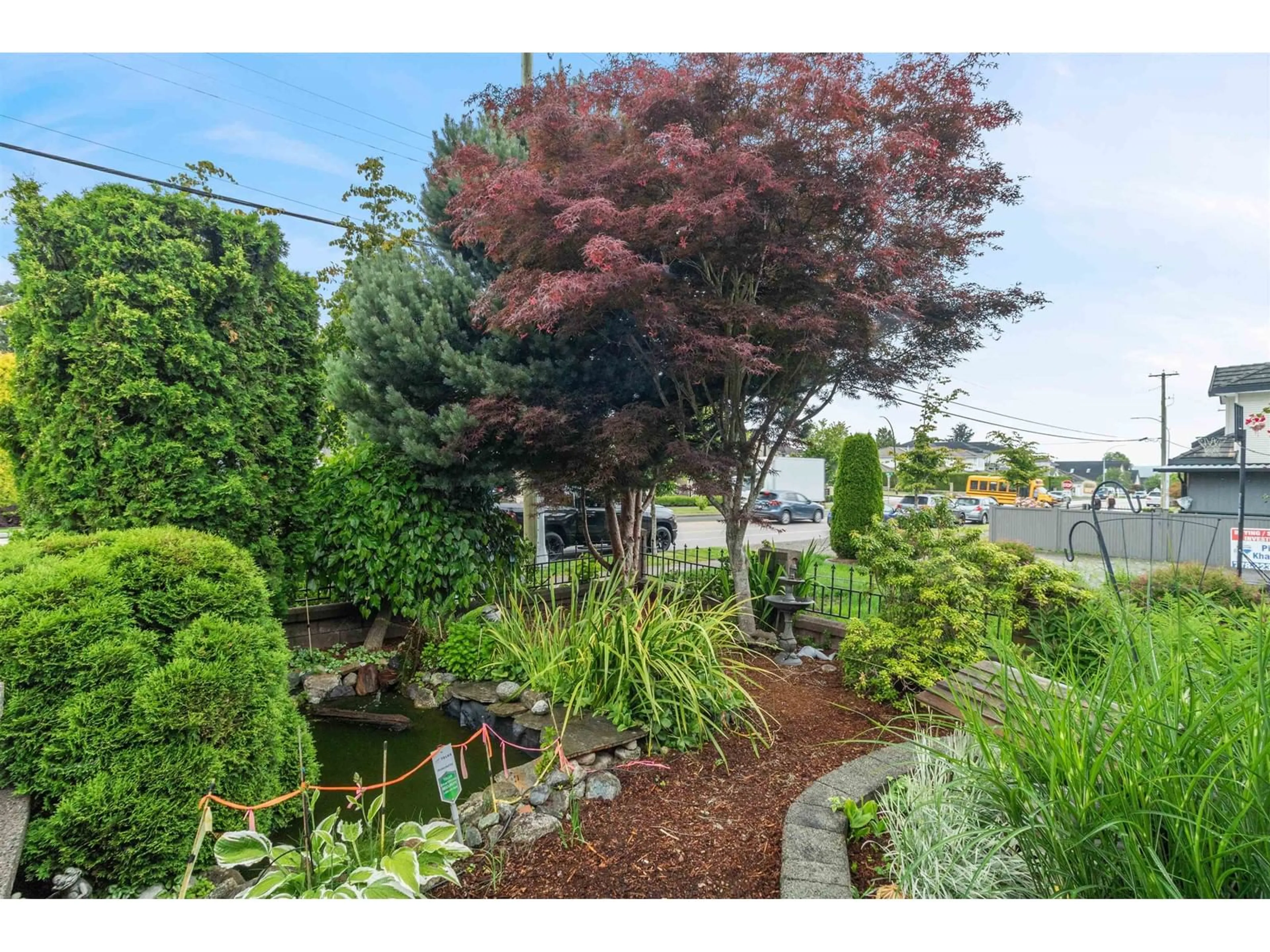 A pic from outside/outdoor area/front of a property/back of a property/a pic from drone, water/lake/river/ocean view for 14968 68, Surrey British Columbia V3S2B5