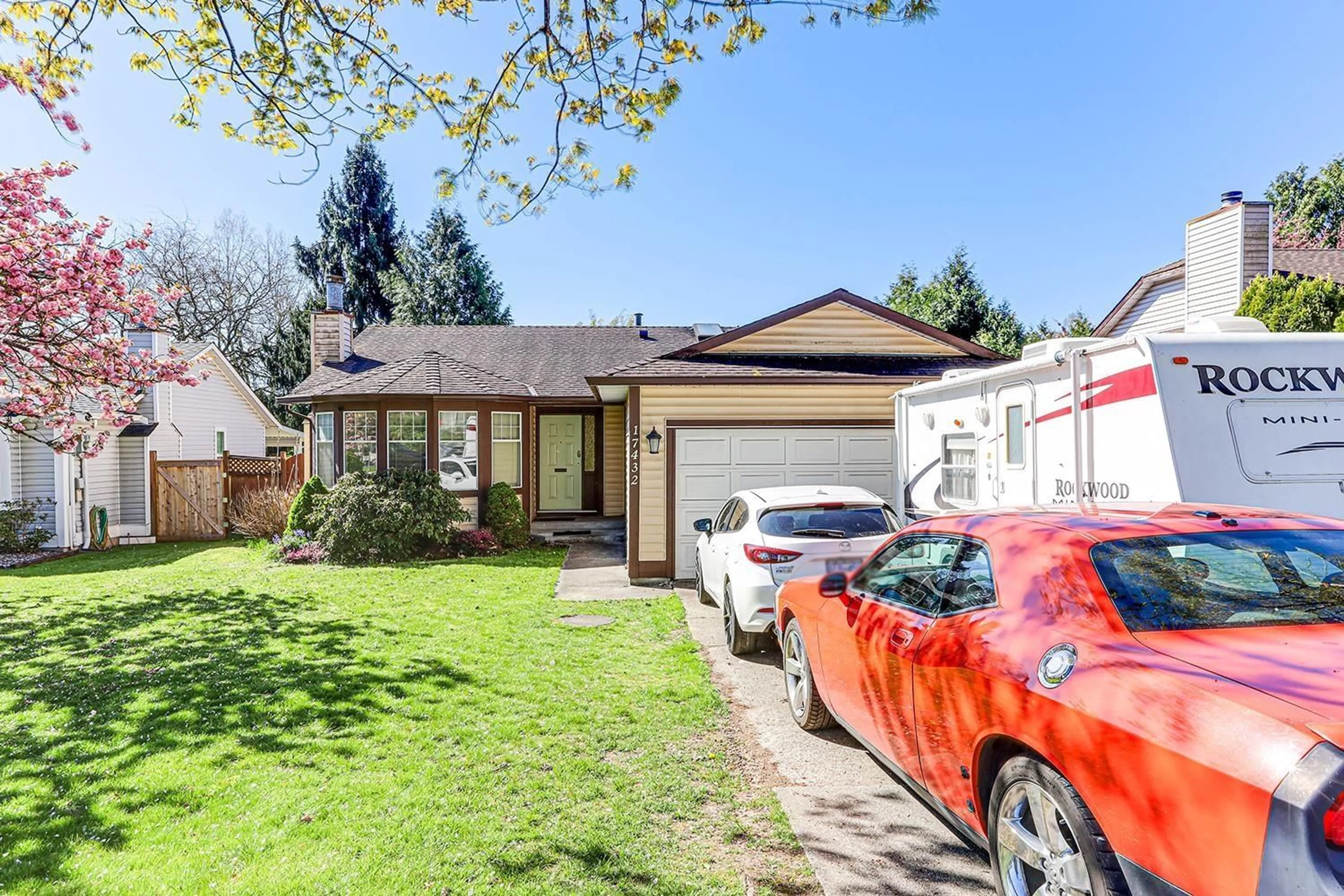 Frontside or backside of a home, the street view for 17432 61A AVENUE, Surrey British Columbia V3S6Y2