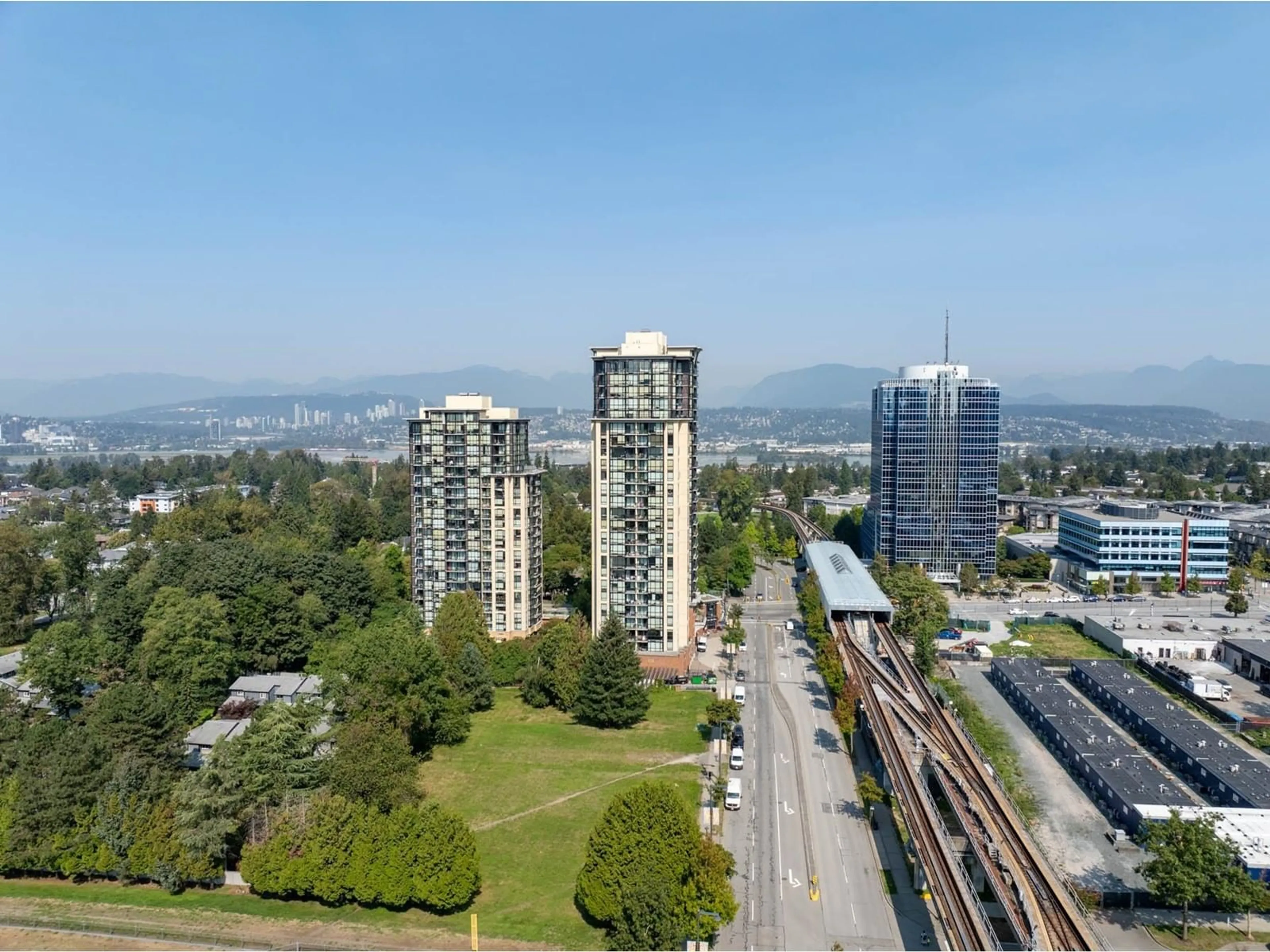 A pic from exterior of the house or condo, the view of city buildings for 1903 10777 UNIVERSITY DRIVE, Surrey British Columbia V3T0E6