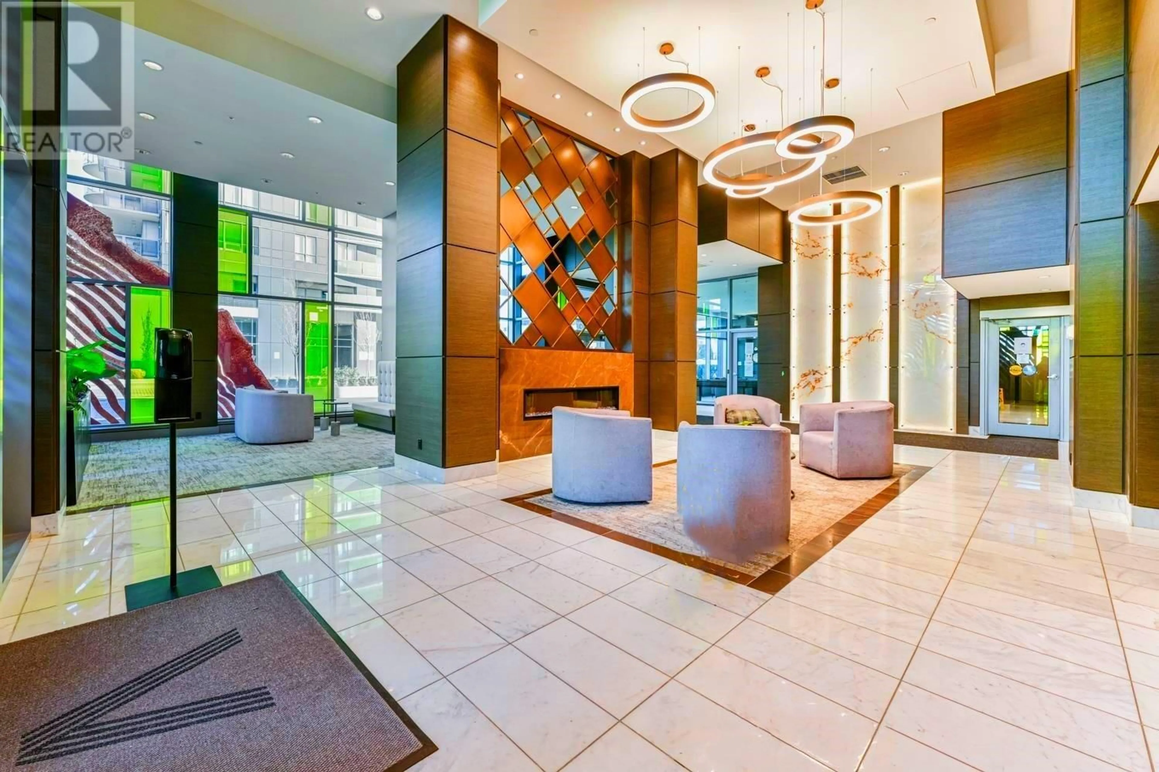 Indoor lobby for 2403 6700 DUNBLANE AVENUE, Burnaby British Columbia V5H0J3