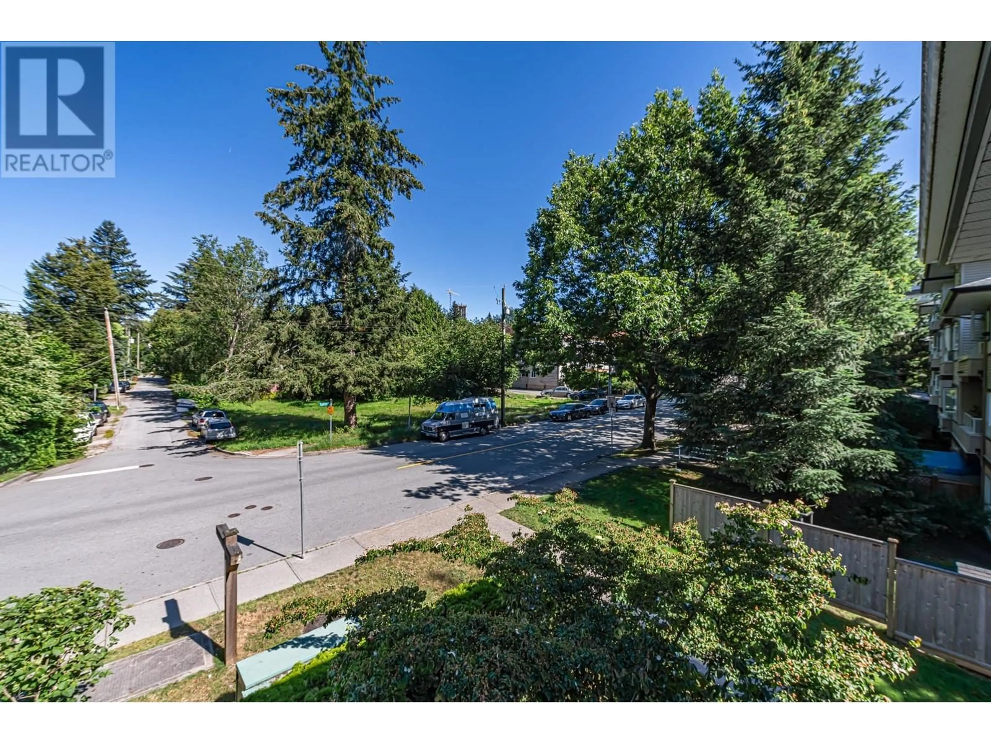 A pic from exterior of the house or condo, the street view for 311 5577 SMITH AVENUE, Burnaby British Columbia V5H2K7