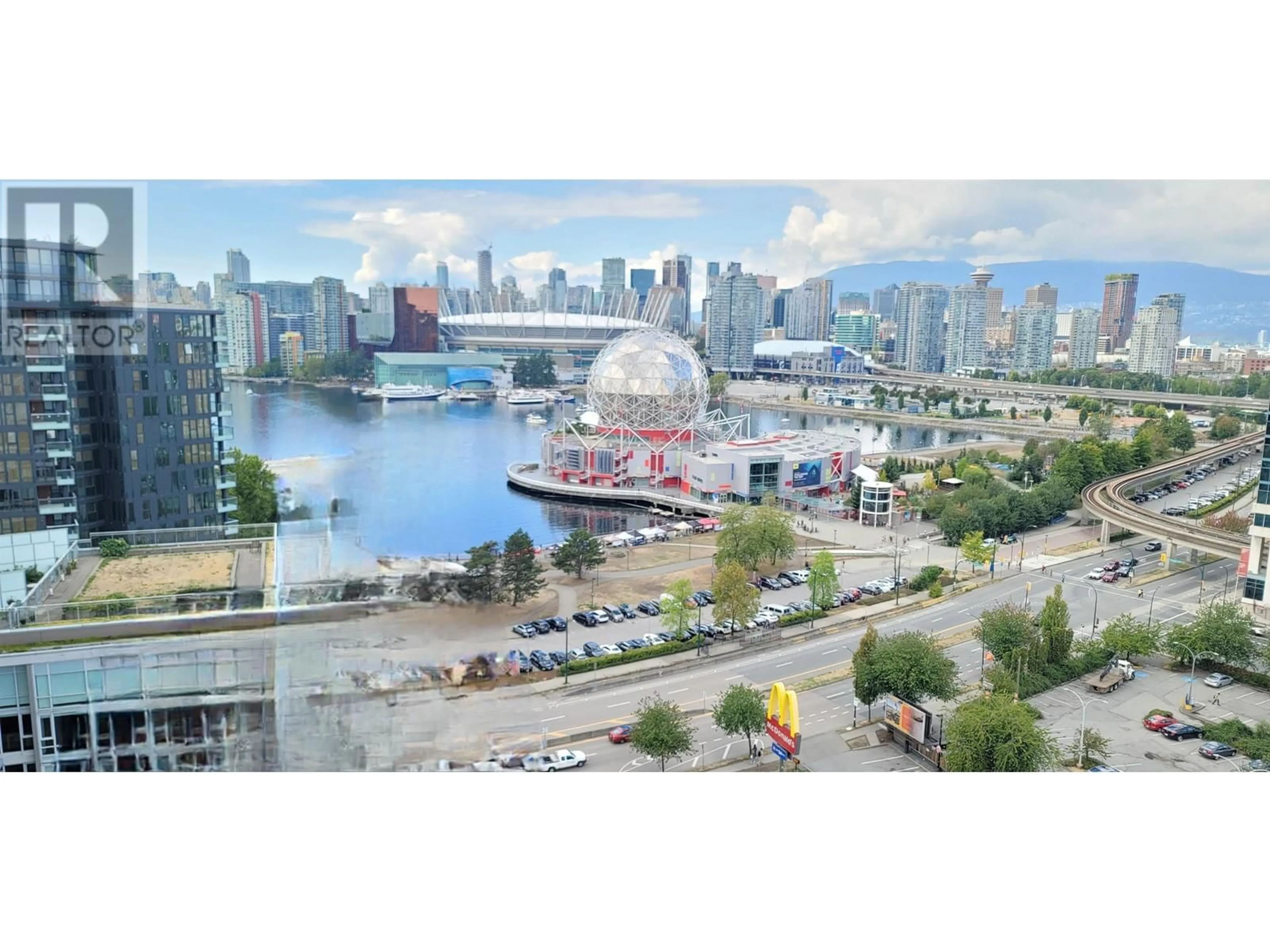 A pic from exterior of the house or condo, the view of city buildings for 2015 1618 QUEBEC STREET, Vancouver British Columbia V6A0C5