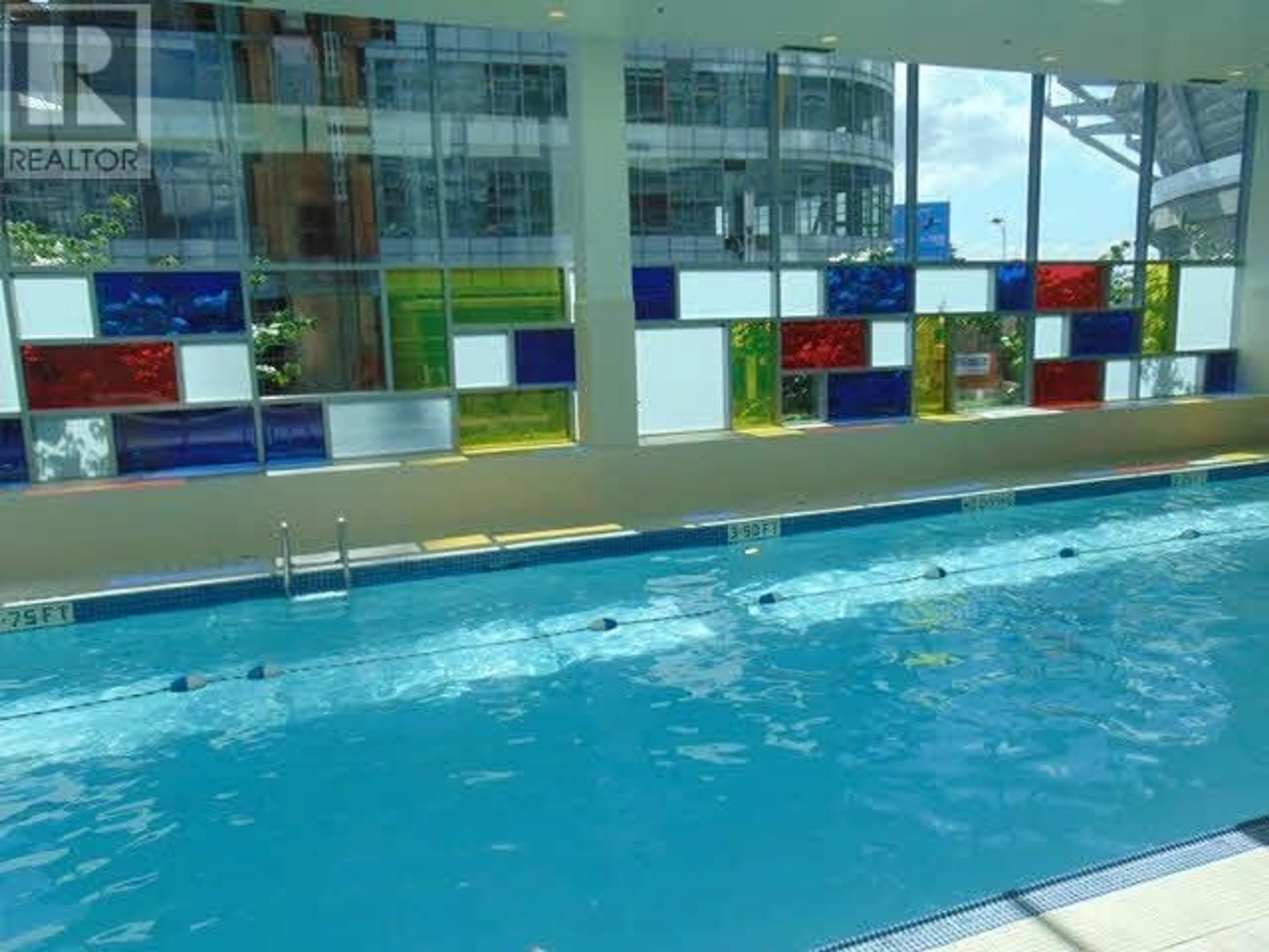 Indoor or outdoor pool for 3205 111 W GEORGIA STREET, Vancouver British Columbia V6B1T8