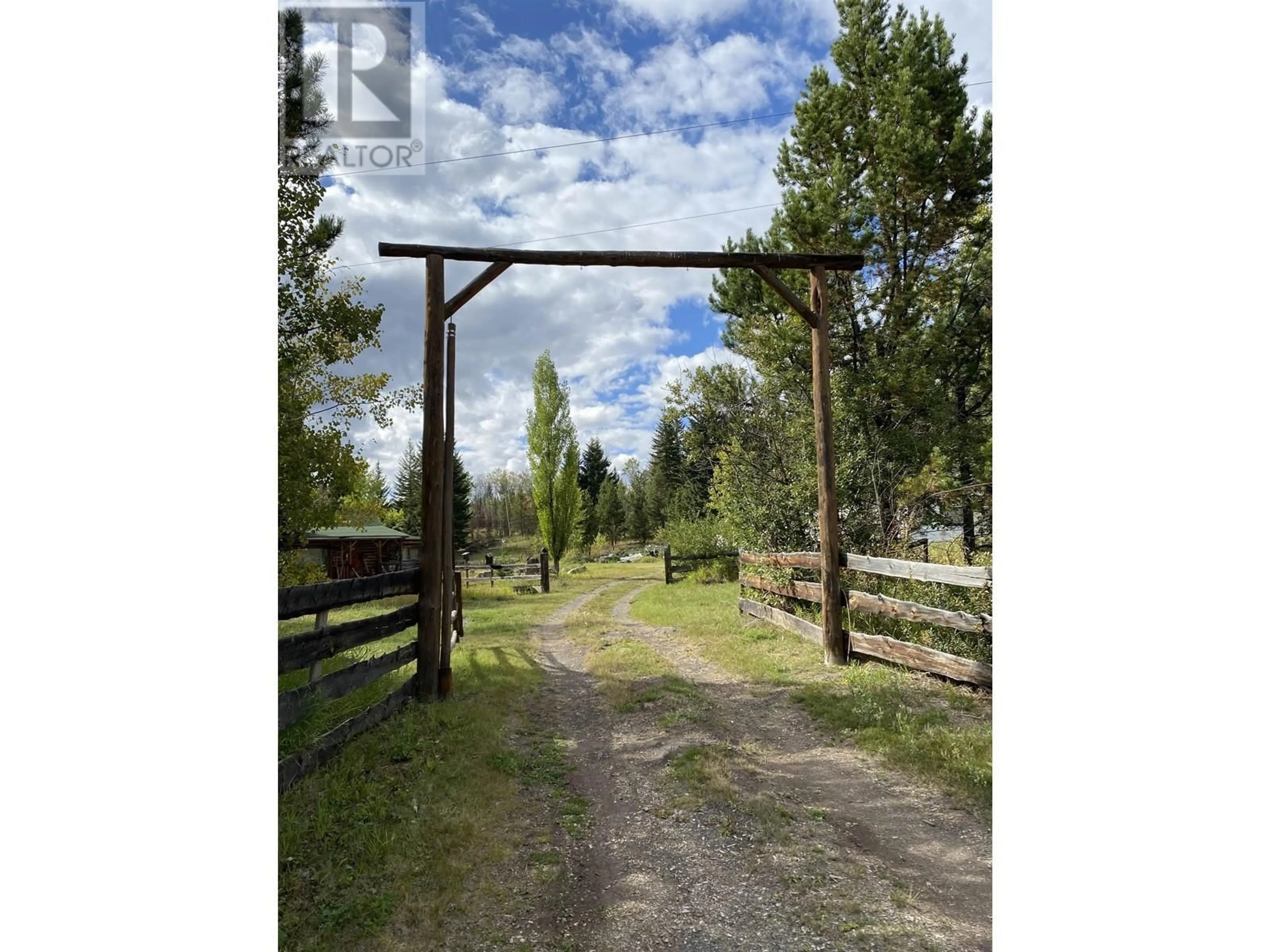 Shed for 7969 SCHERGER ROAD, 70 Mile House British Columbia V0K2K1