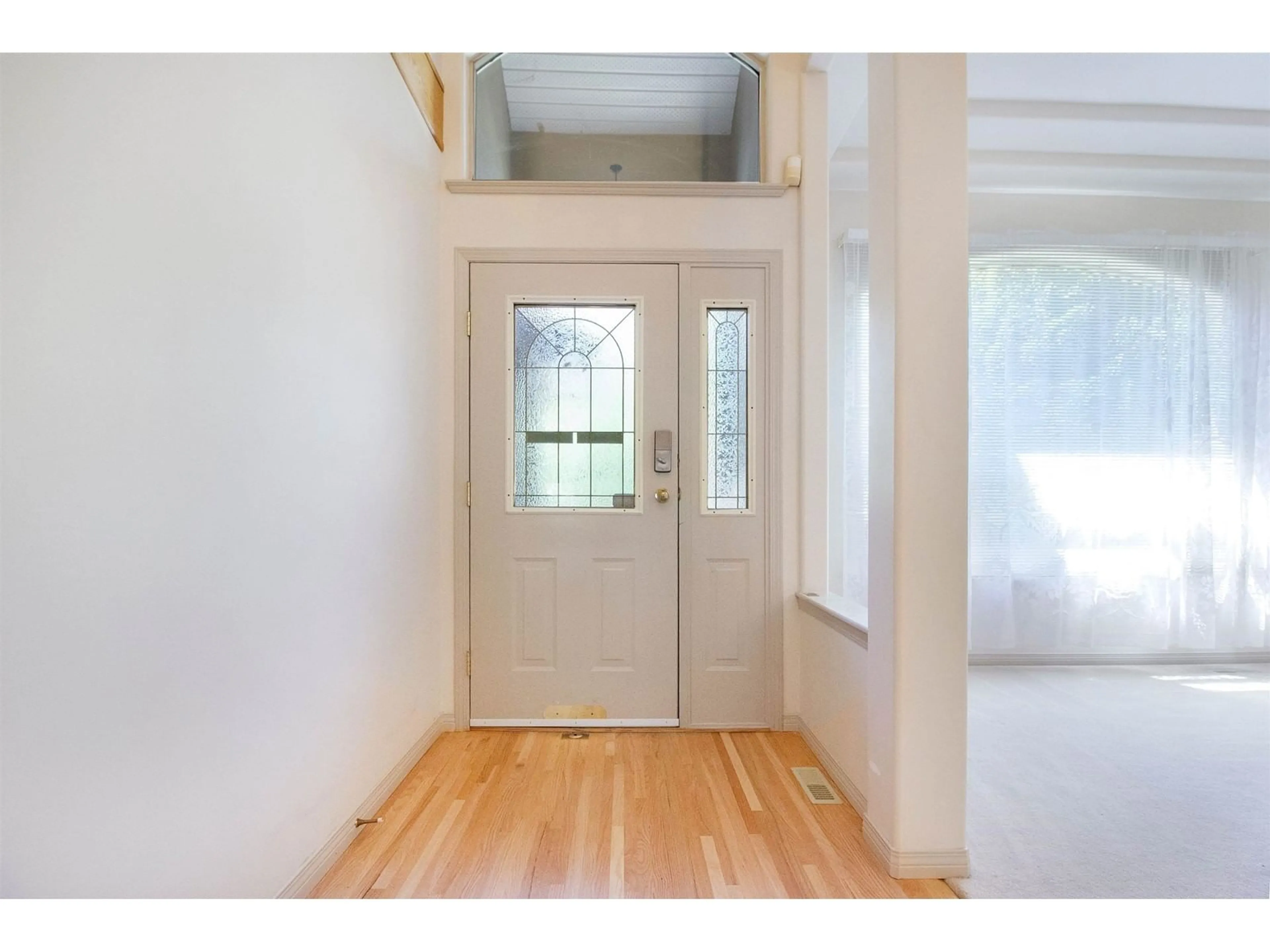 Indoor entryway for 16033 110, Surrey British Columbia V4N1R1