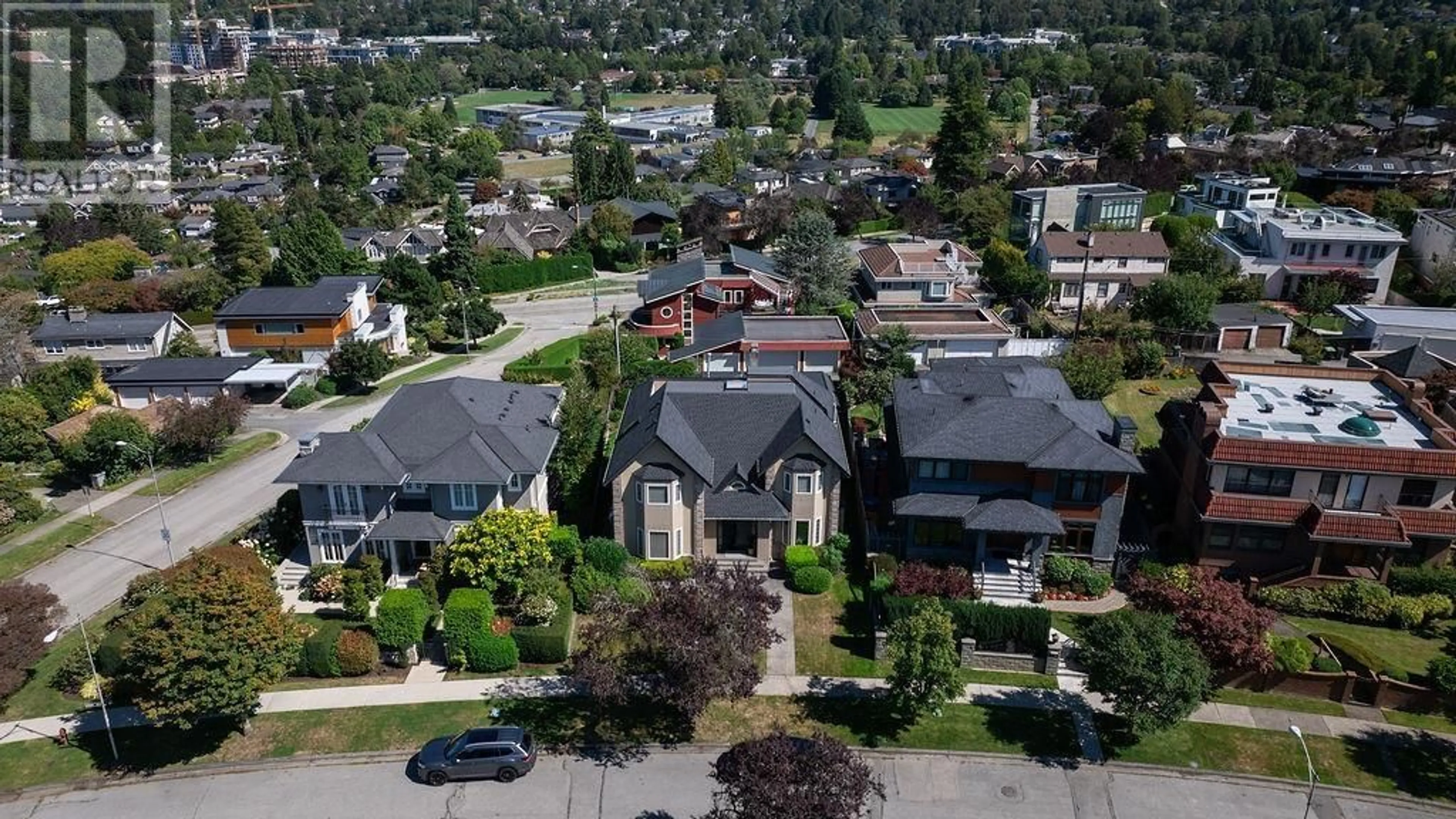 Frontside or backside of a home, the street view for 4738 ELM STREET, Vancouver British Columbia V6L2L3