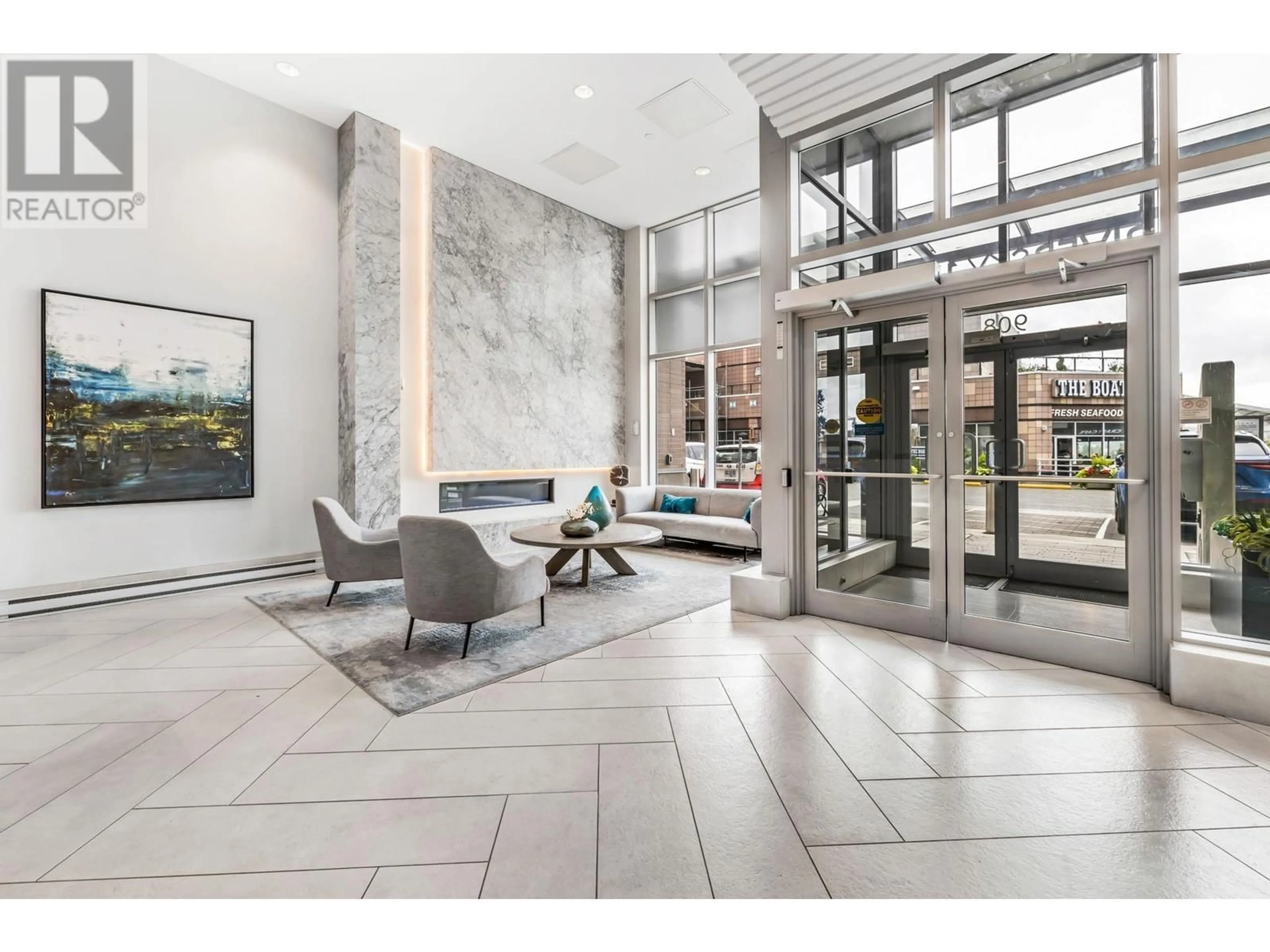 Indoor lobby for 2601 908 QUAYSIDE DRIVE, New Westminster British Columbia V3M0L4