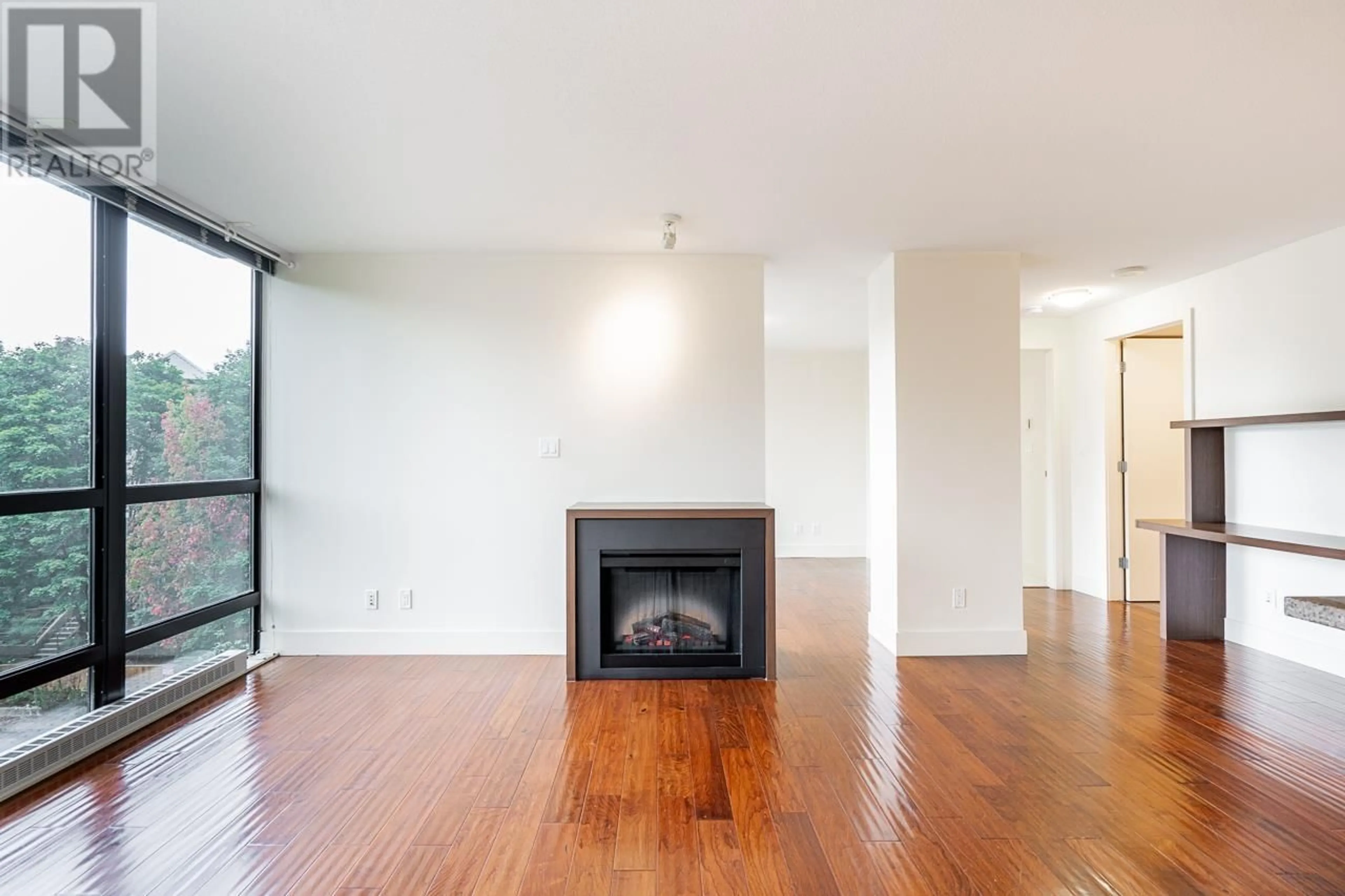 Living room, wood floors for 502 2959 GLEN DRIVE, Coquitlam British Columbia V3B0B8