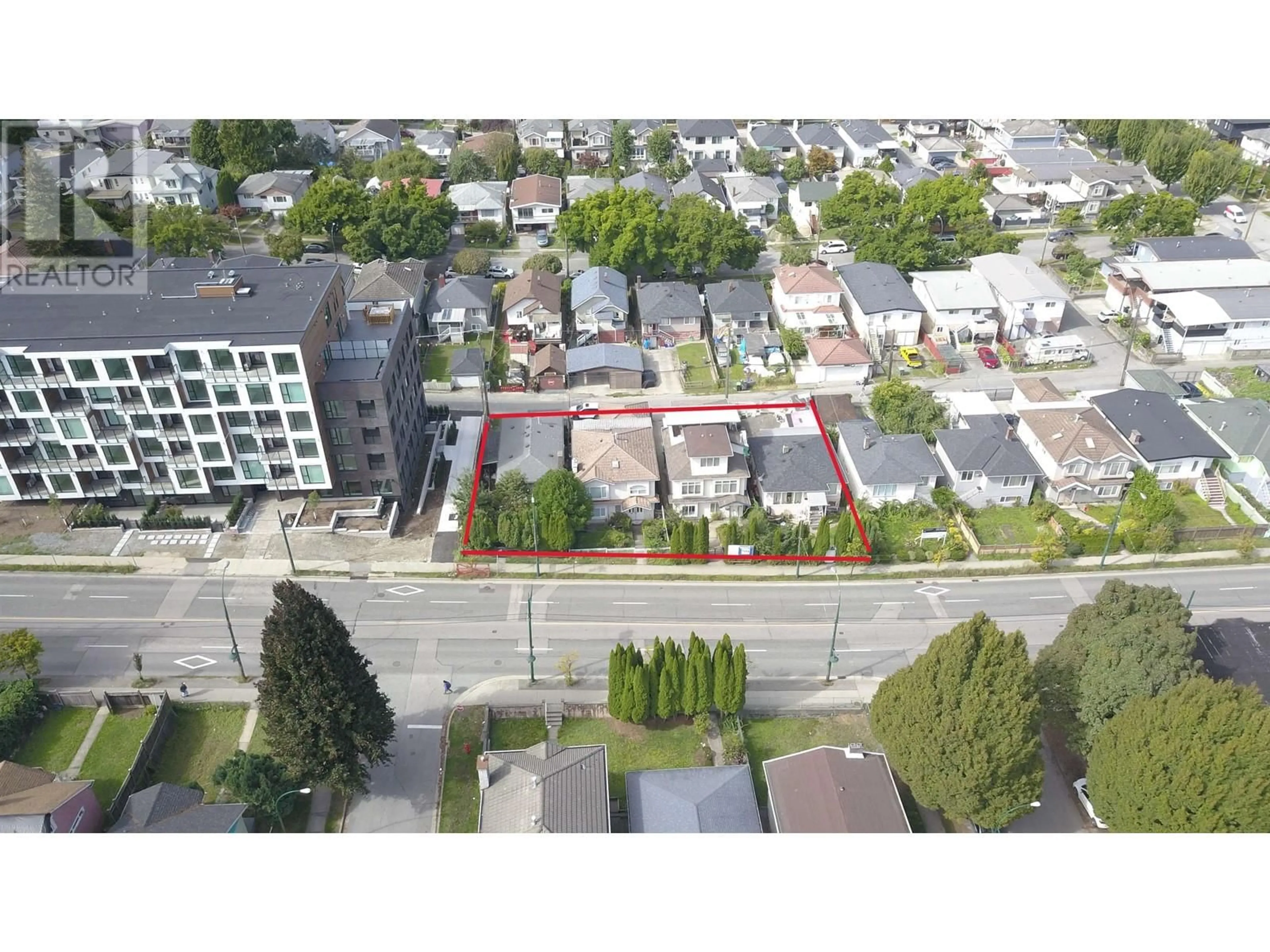 A pic from outside/outdoor area/front of a property/back of a property/a pic from drone, street for 5365 JOYCE STREET, Vancouver British Columbia V5R4H3