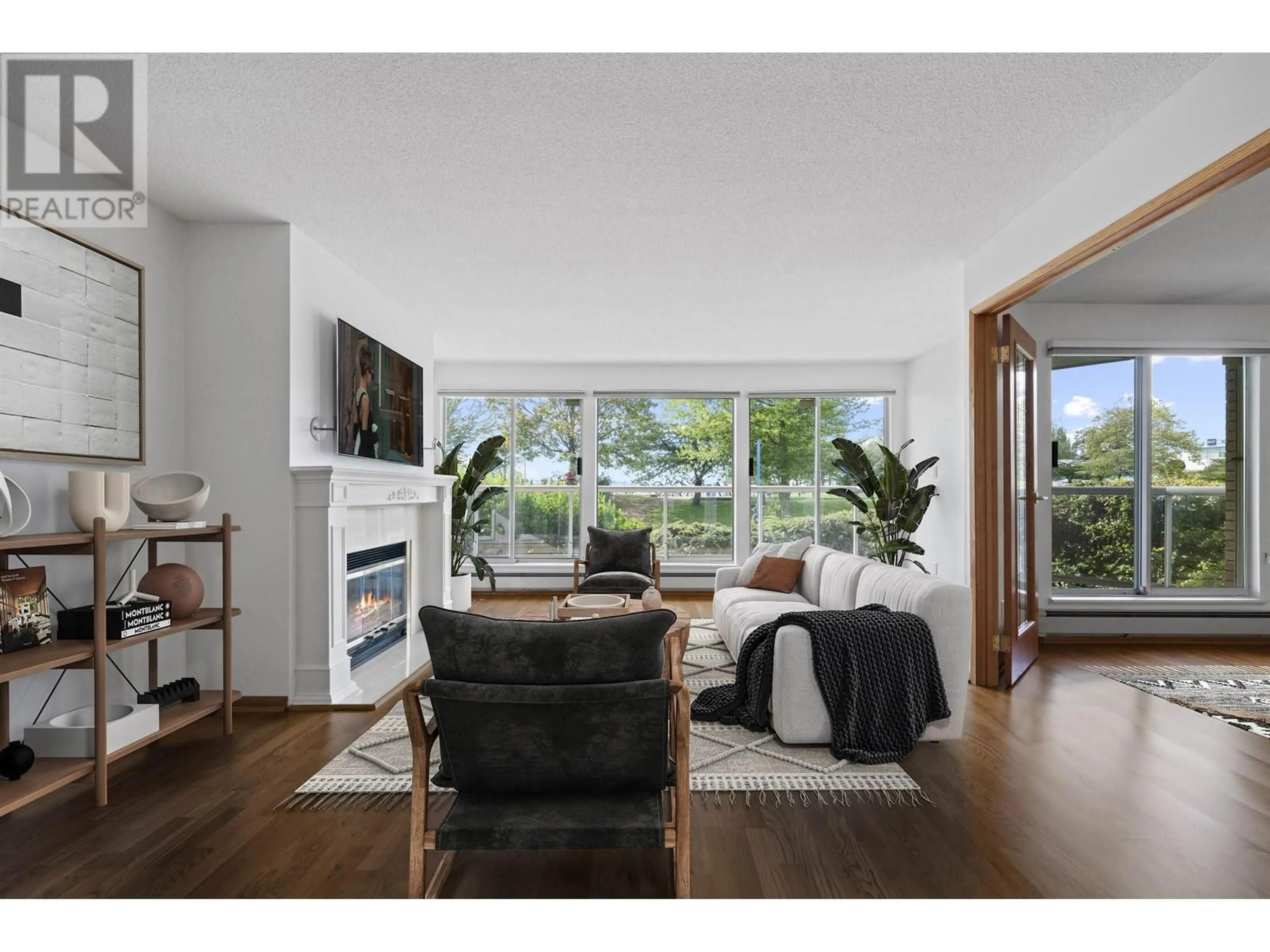 Living room, wood floors for 1102 33 CHESTERFIELD PLACE, North Vancouver British Columbia V7M3K4