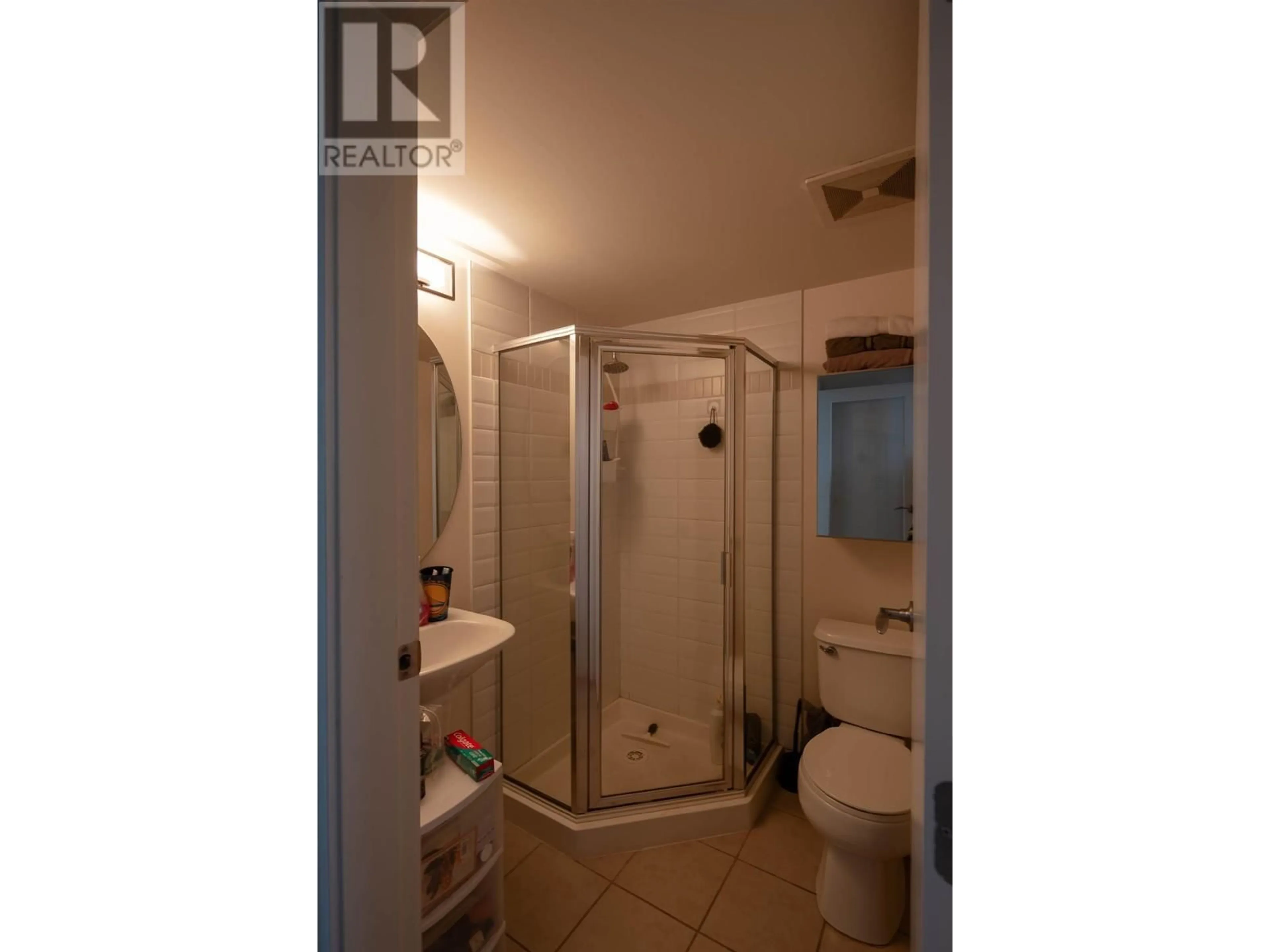 Standard bathroom, unknown for 2207 - 550 TAYLOR STREET, Vancouver British Columbia V6B1R1