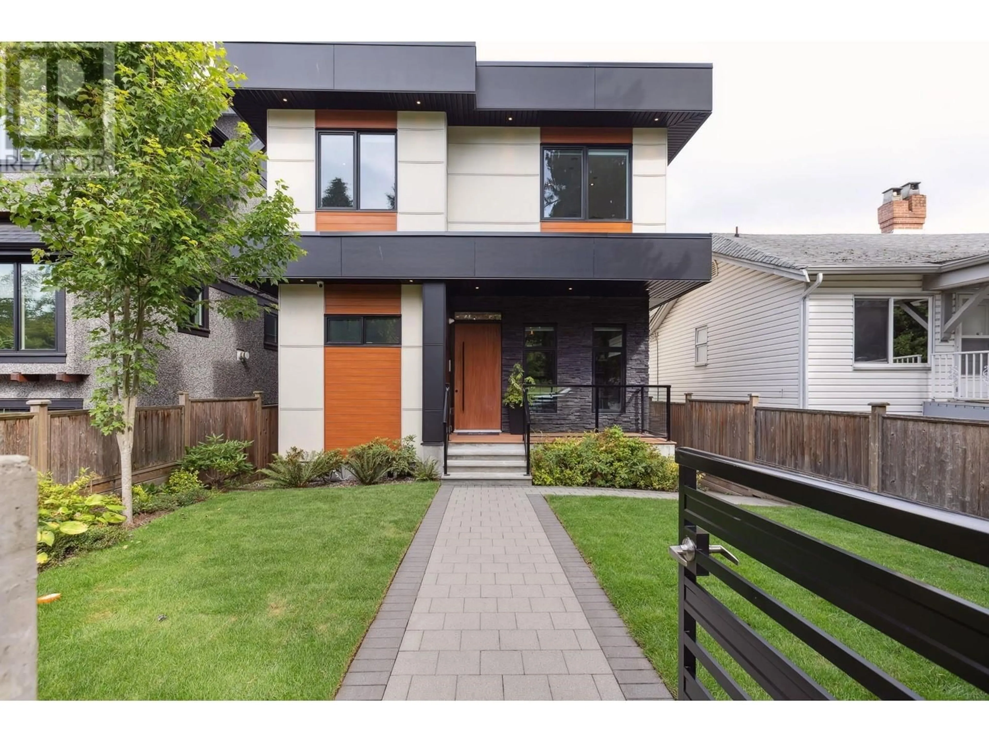 Frontside or backside of a home for 2959 W 16 AVENUE, Vancouver British Columbia V6K3C7