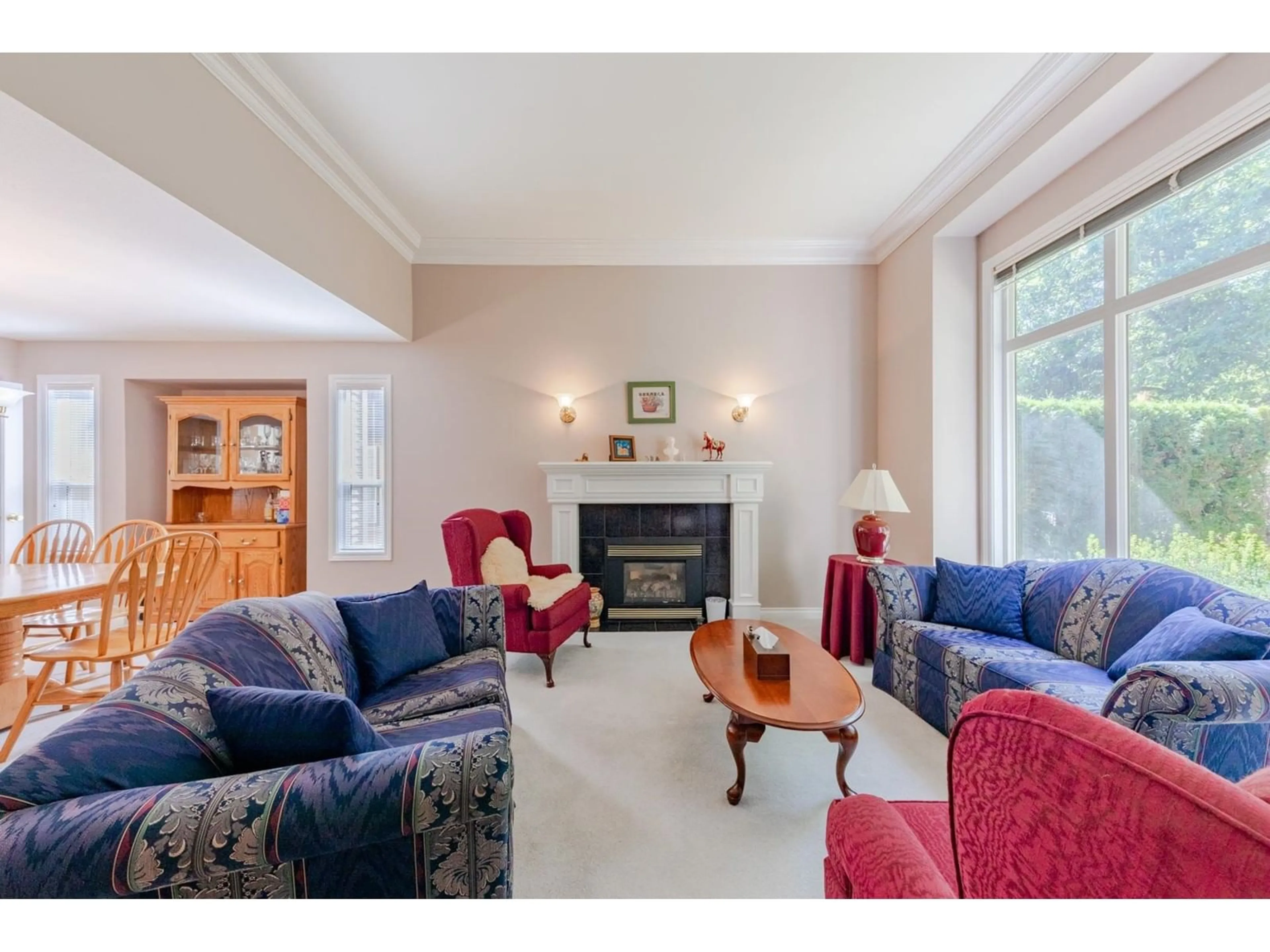 Living room, wood floors for 4308 209 STREET, Langley British Columbia V3A9A6