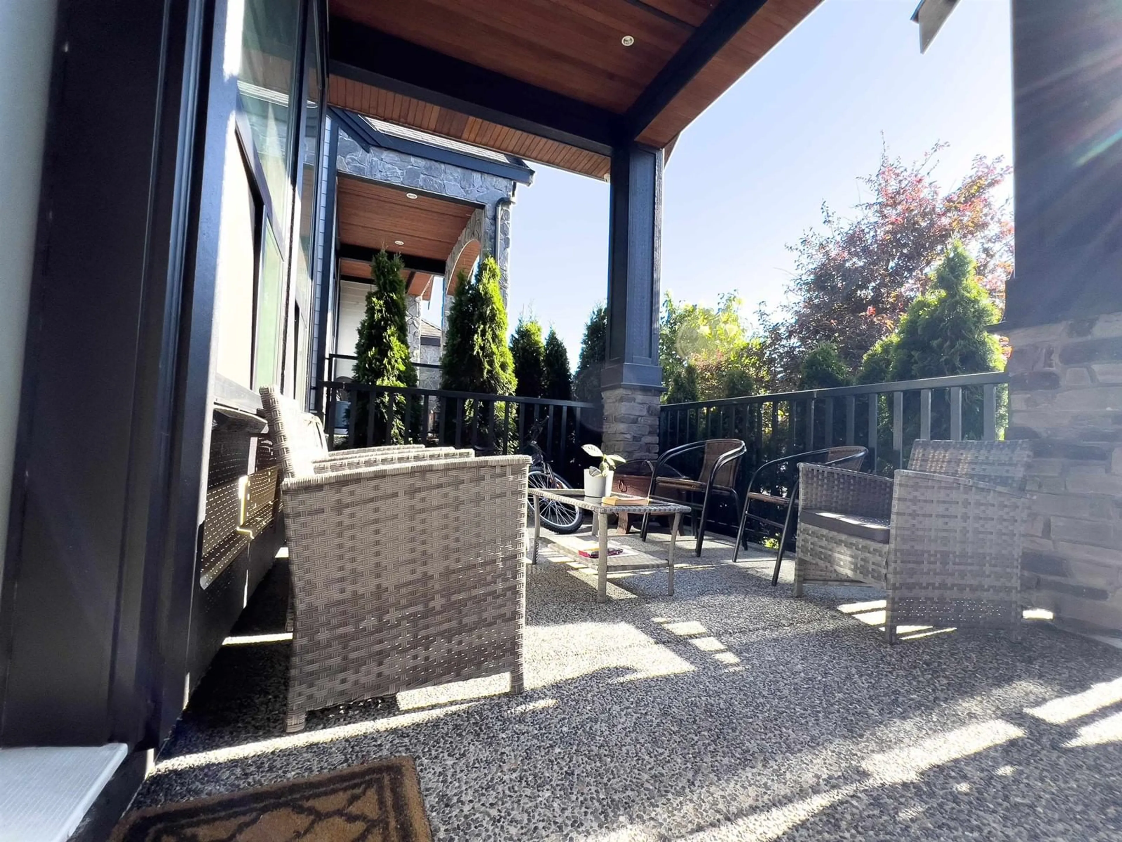 Patio, street for 5888 139A STREET, Surrey British Columbia V3X0G7