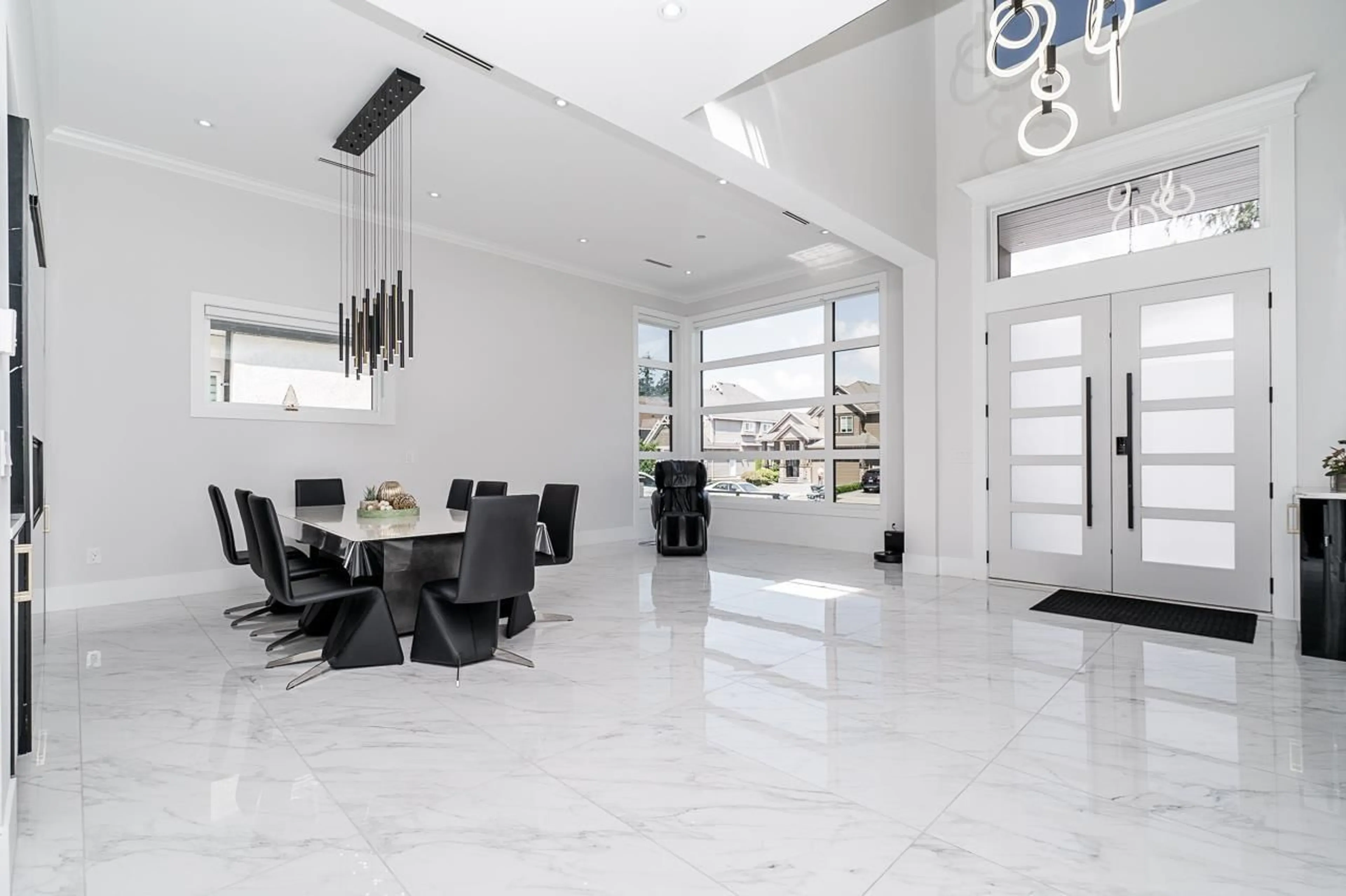 Dining room, ceramic floors, the street view for 14752 60A AVENUE, Surrey British Columbia V3S1W1