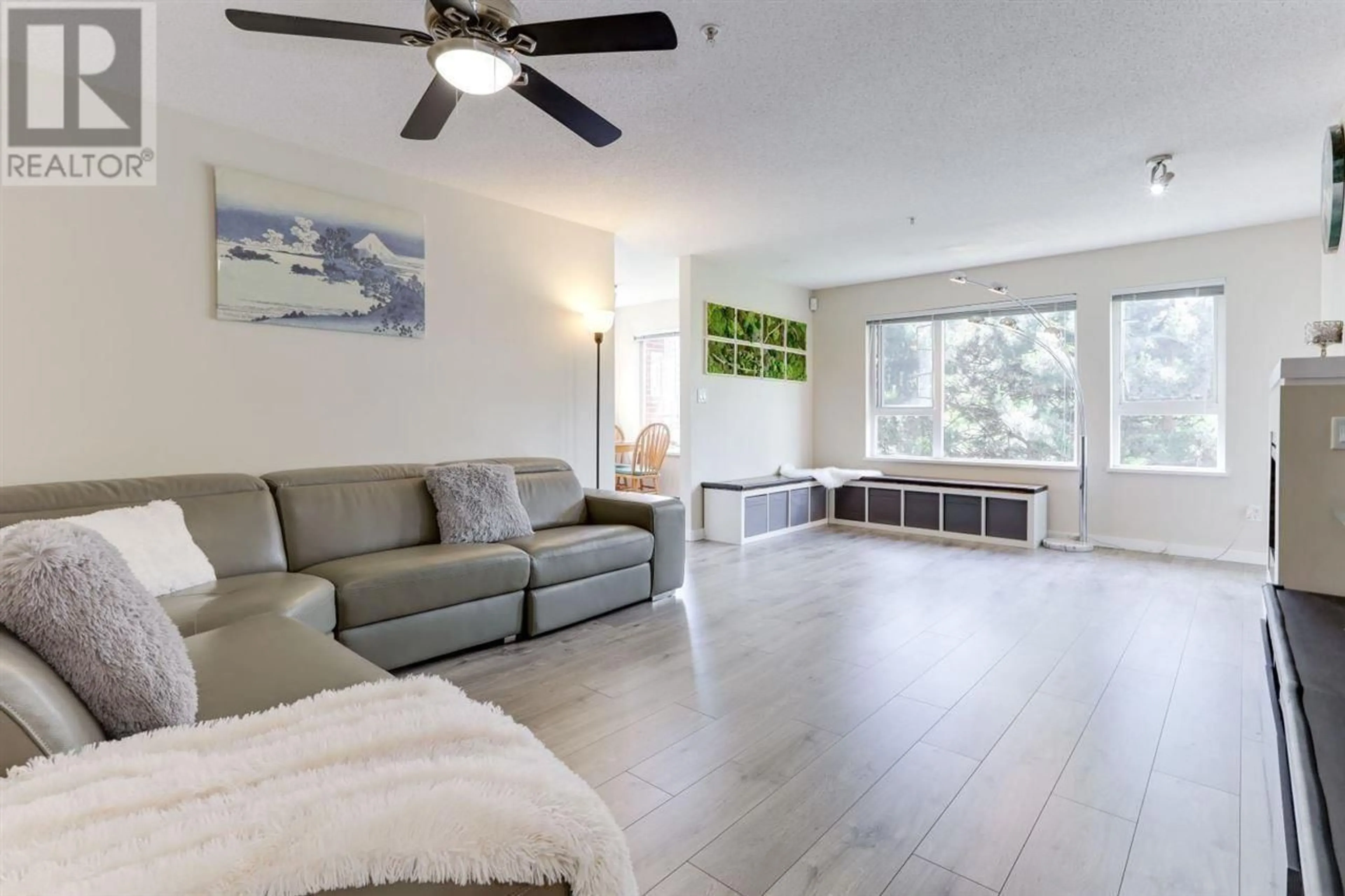 Living room, wood floors for 308 4723 DAWSON STREET, Burnaby British Columbia V5C0A7