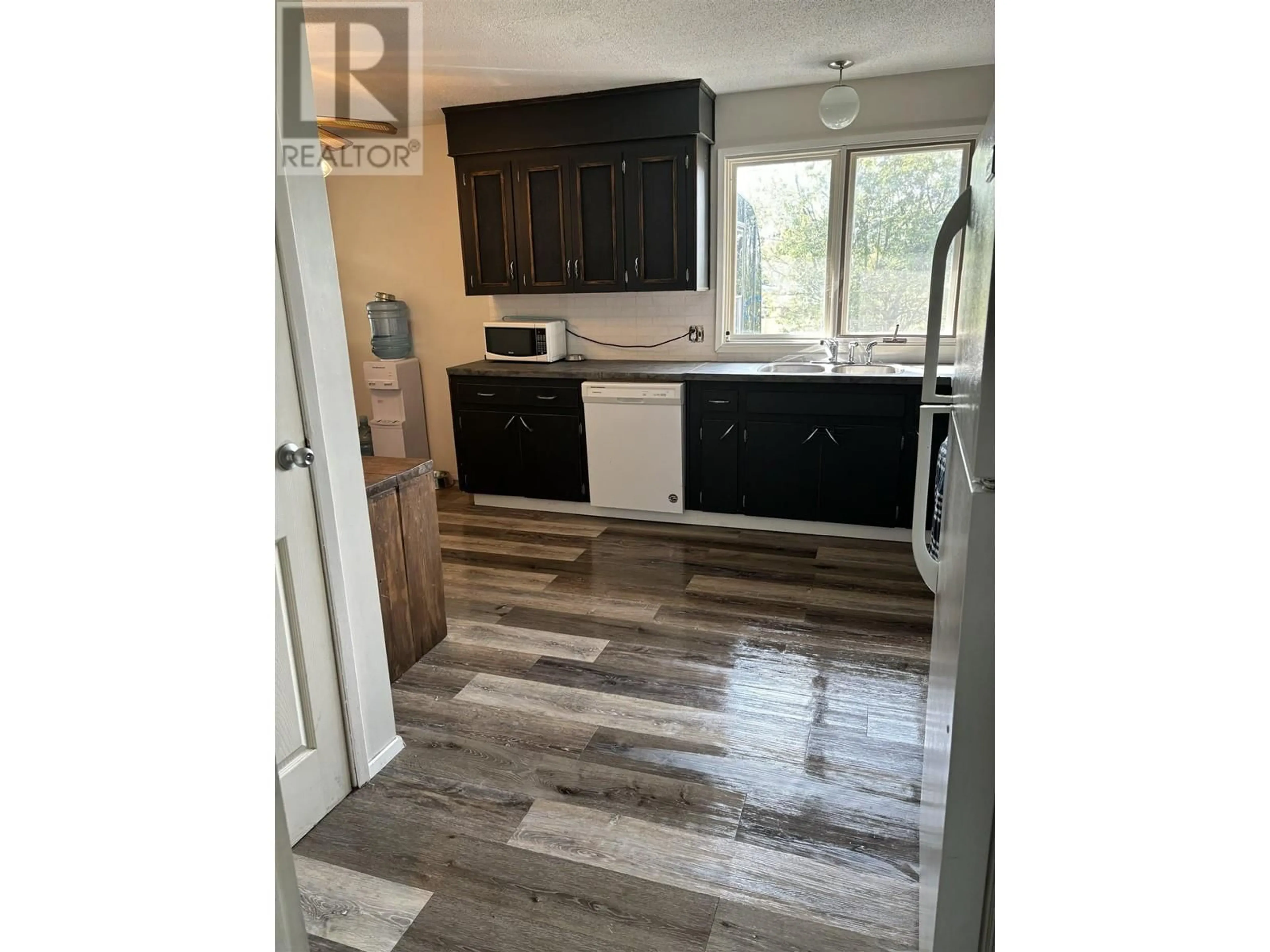 Open concept kitchen, unknown for 6365 MARIGOLD AVENUE, Fort St. John British Columbia V1J8B6