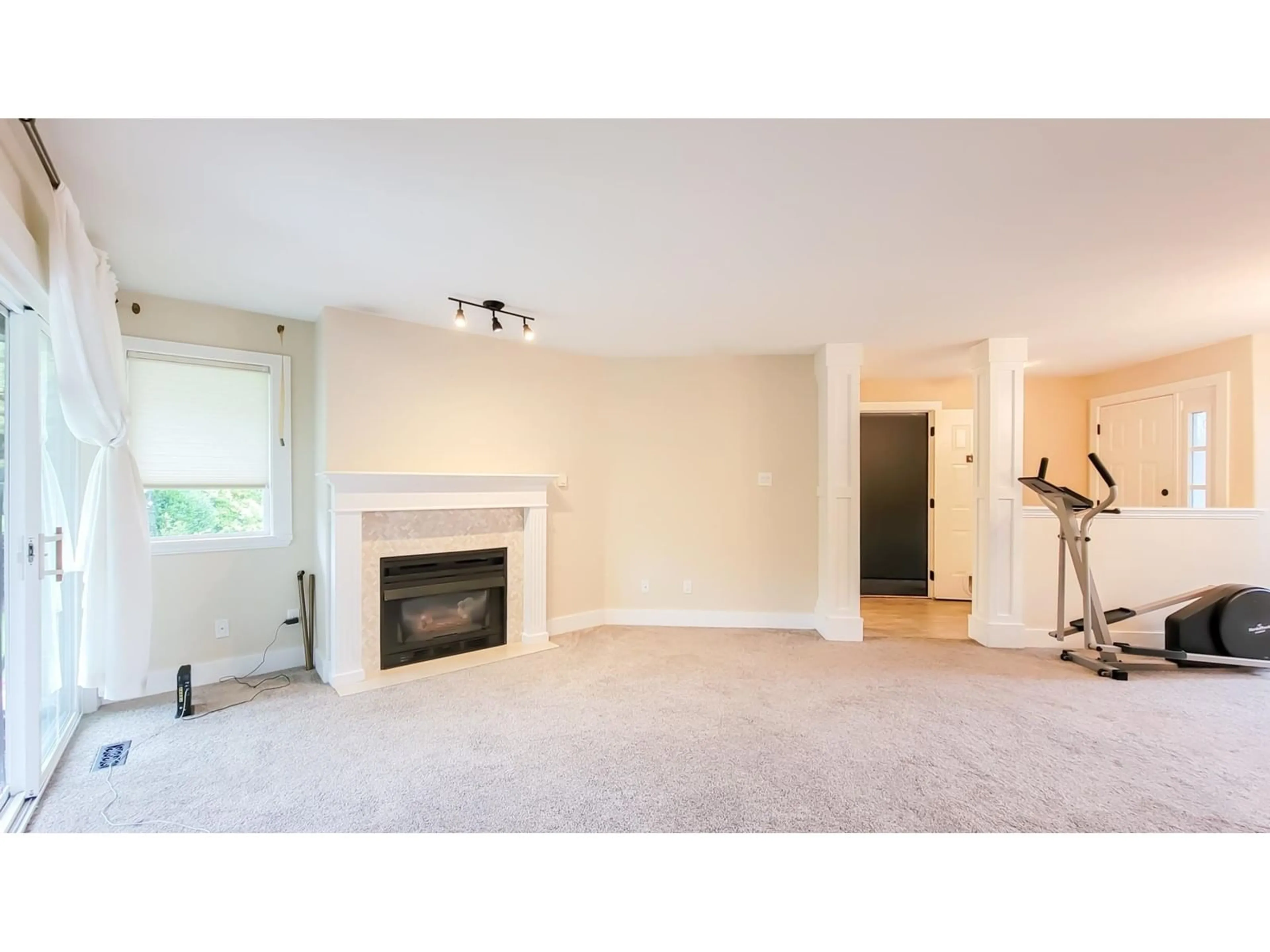 A pic of a room, carpet floors for 179 3160 TOWNLINE ROAD, Abbotsford British Columbia V2T5P4