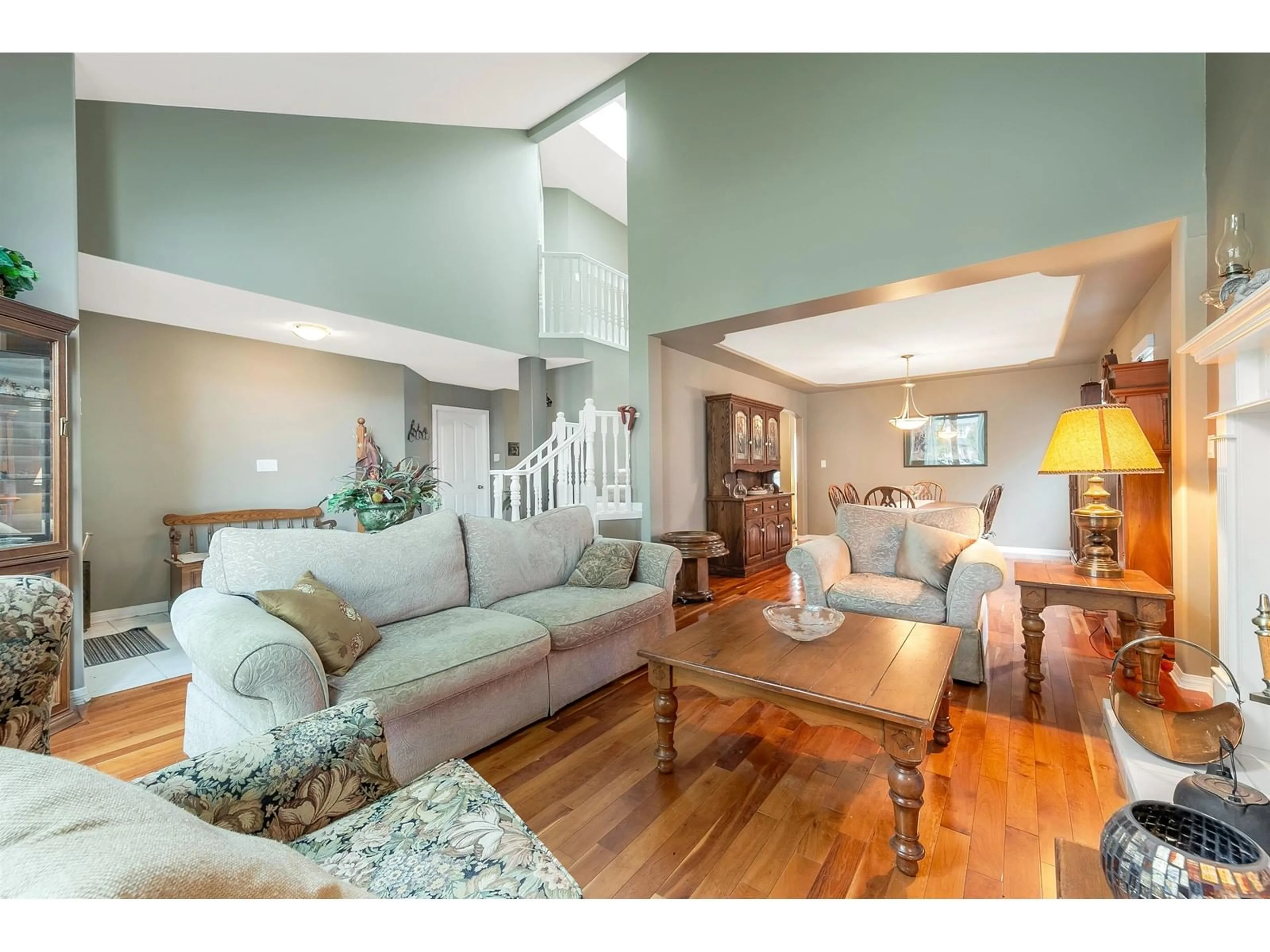 Living room, wood floors for 20481 97A AVENUE, Langley British Columbia V1M2H4