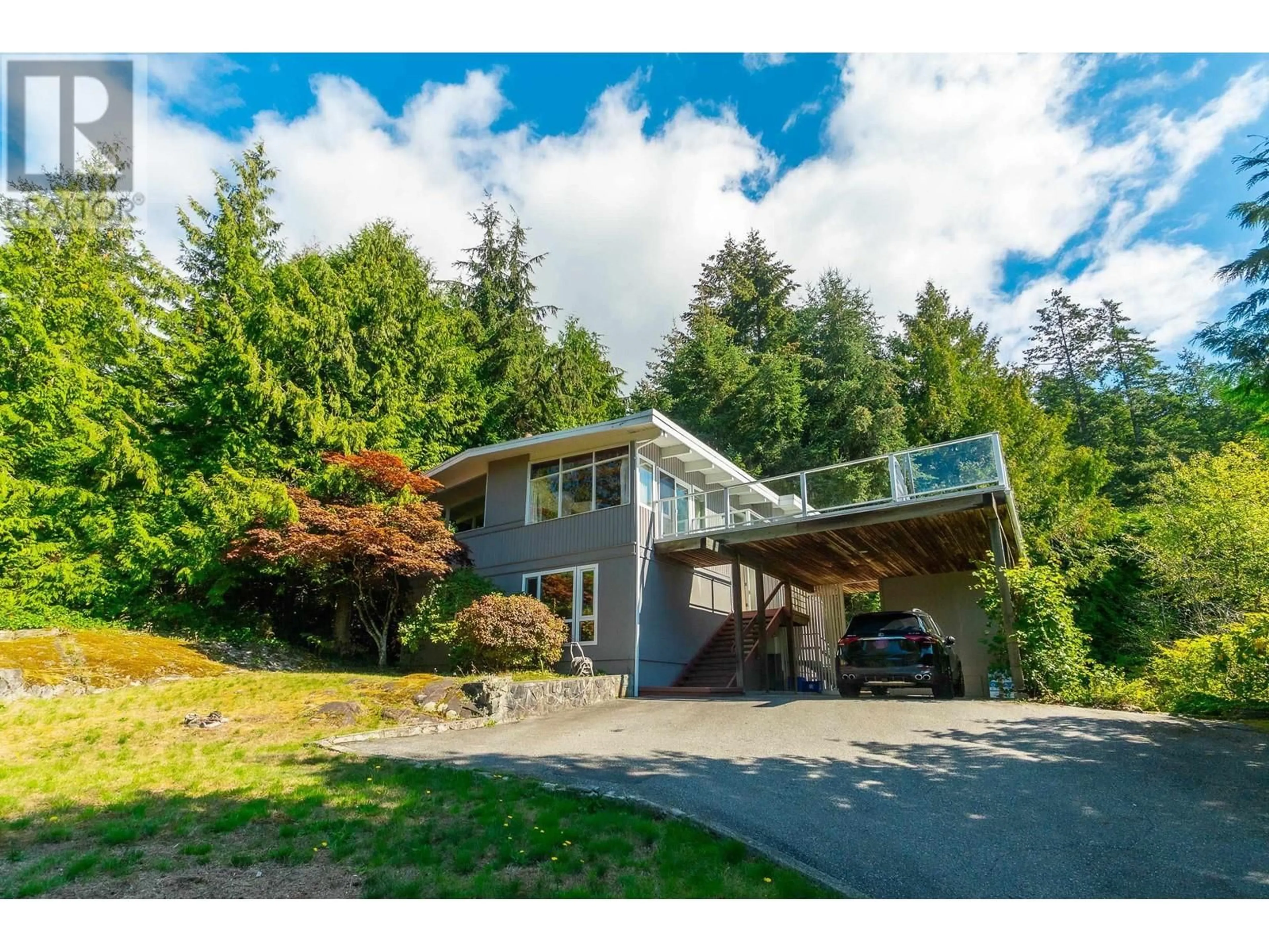 Frontside or backside of a home, cottage for 4554 WOODGREEN DRIVE, West Vancouver British Columbia V7S2V2