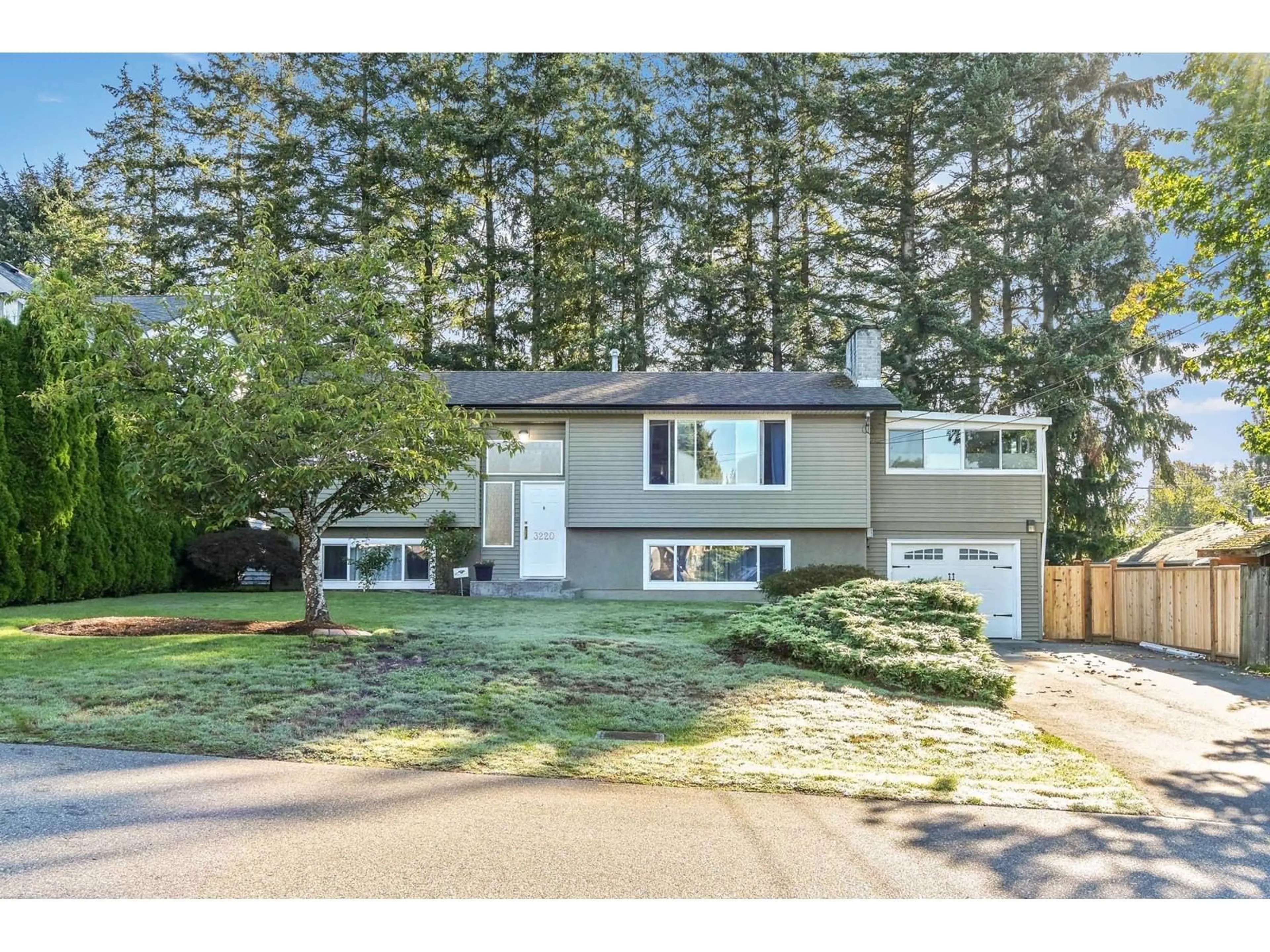 Frontside or backside of a home, cottage for 3220 275 STREET, Langley British Columbia V4W3J3