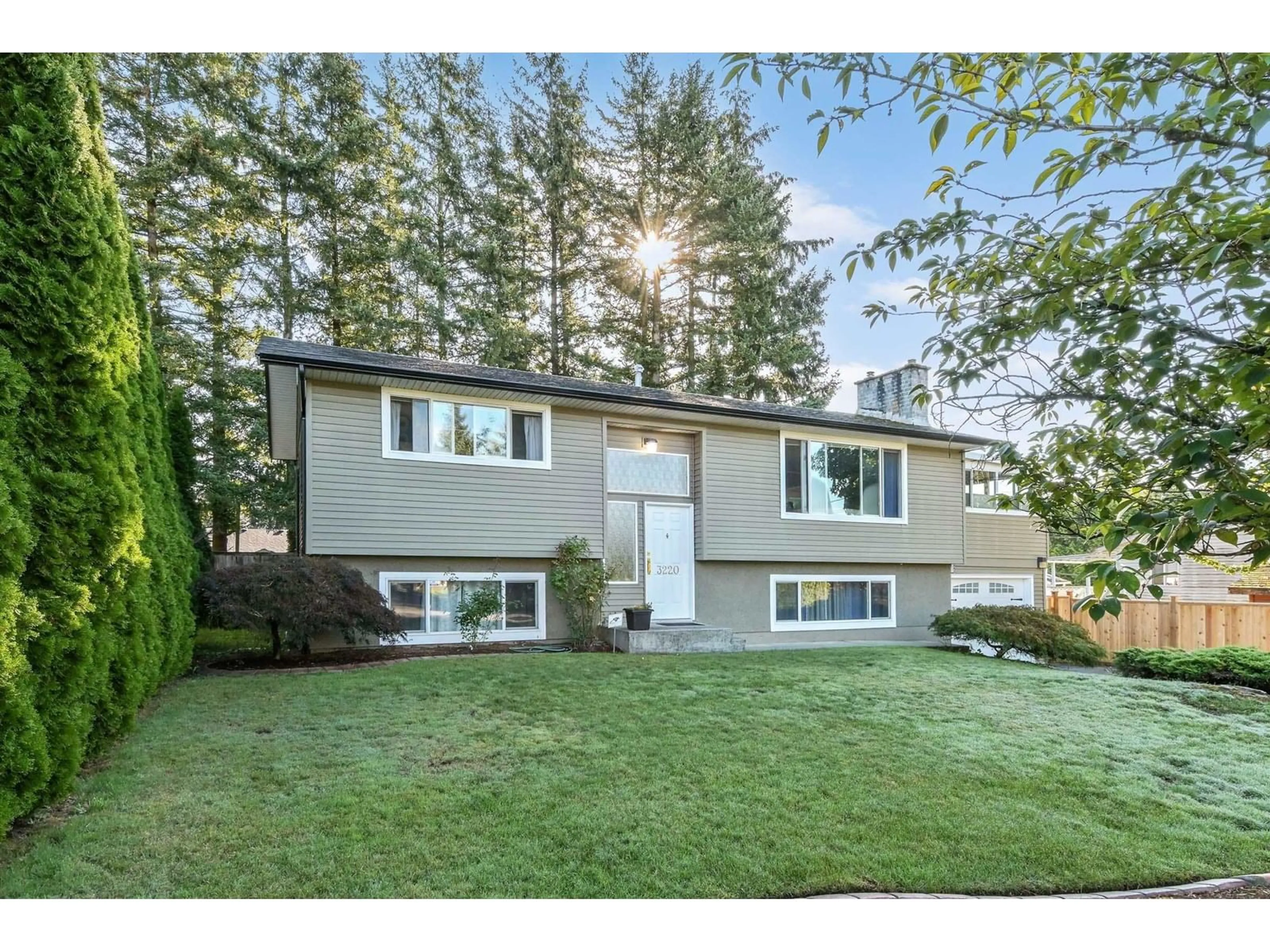 Frontside or backside of a home, cottage for 3220 275 STREET, Langley British Columbia V4W3J3