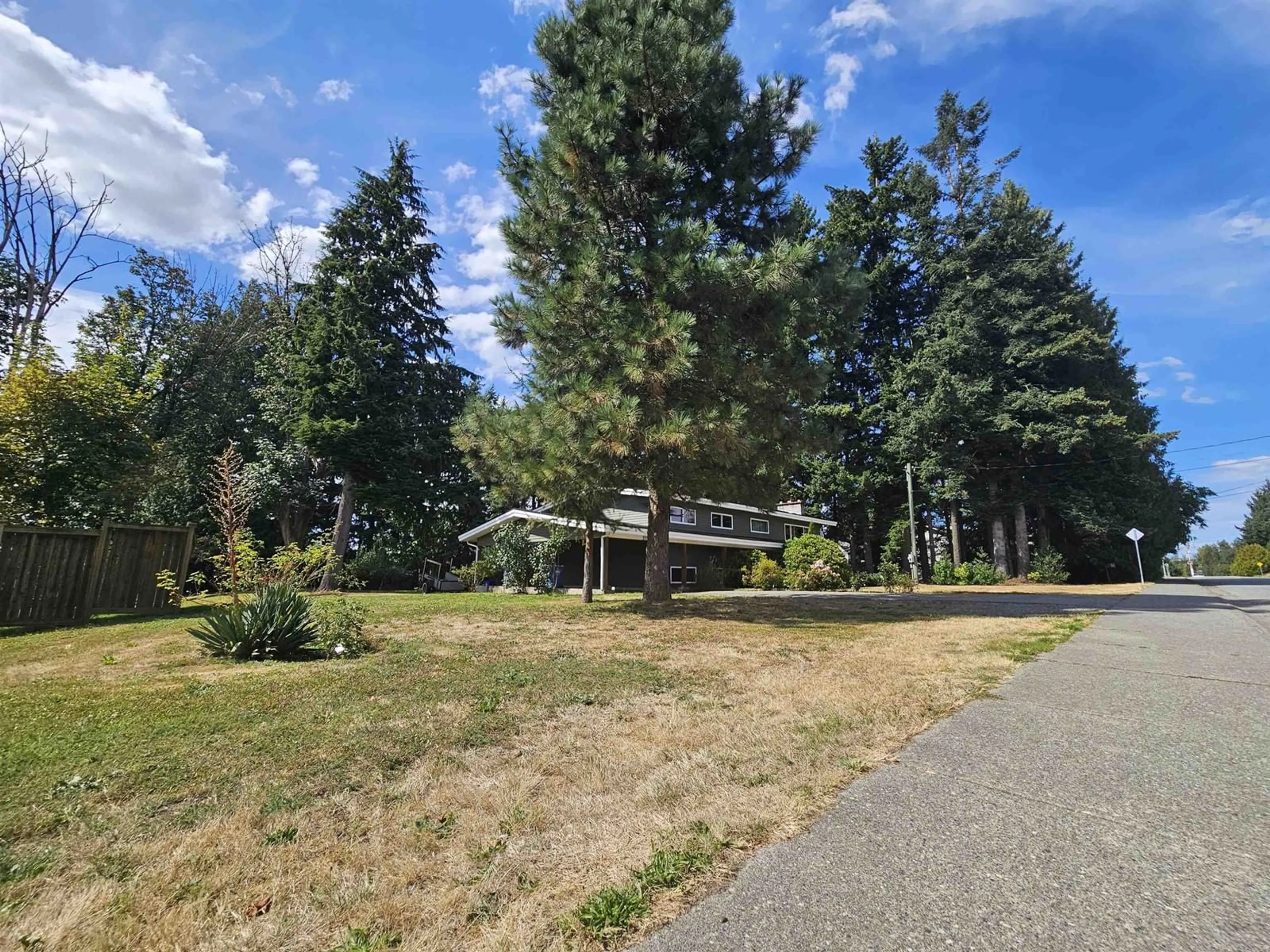 Frontside or backside of a home, the street view for 2151 MARTENS STREET, Abbotsford British Columbia V2T6M6