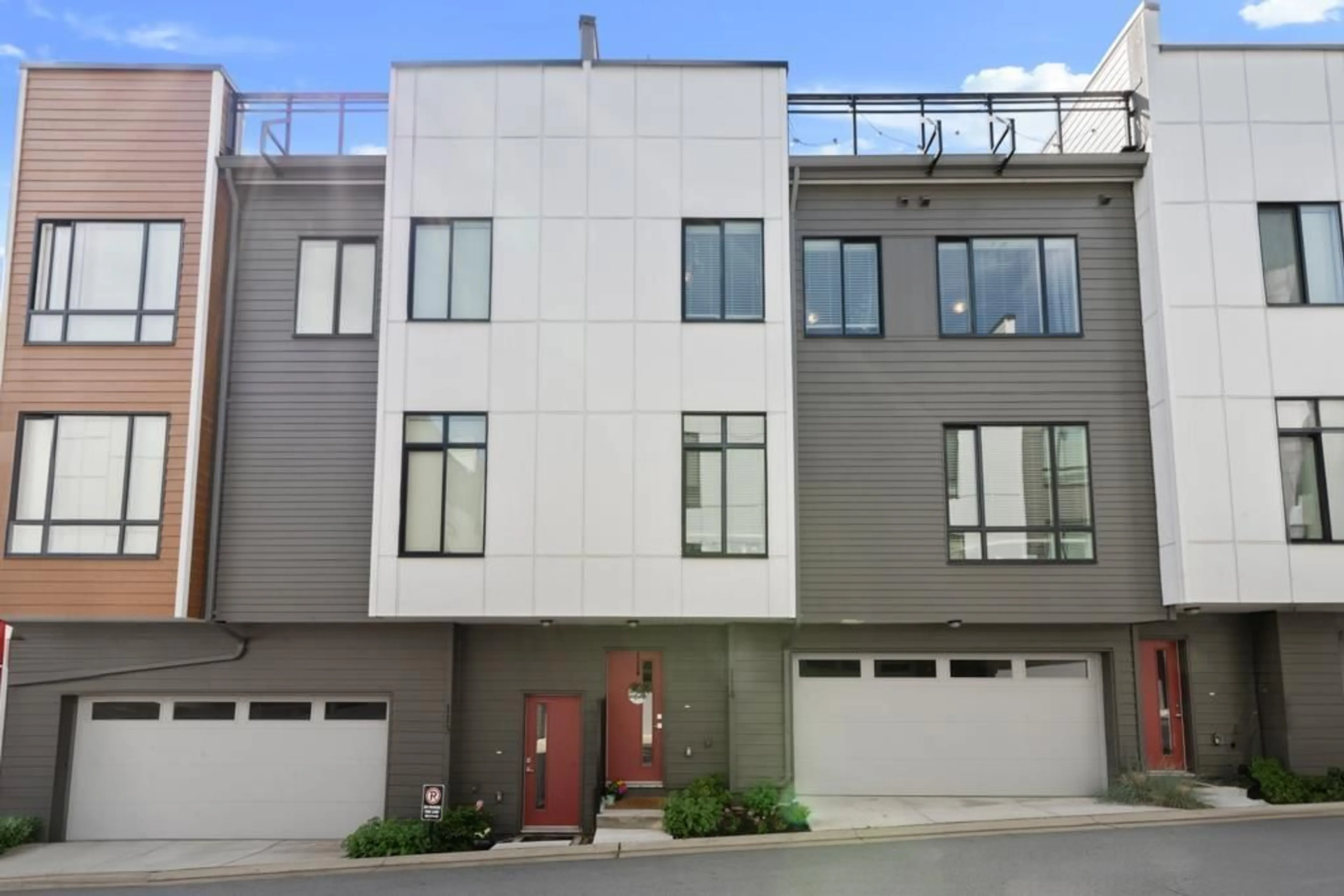 A pic from exterior of the house or condo, the front or back of building for 114 16433 19 AVENUE, Surrey British Columbia V3Z0Z1