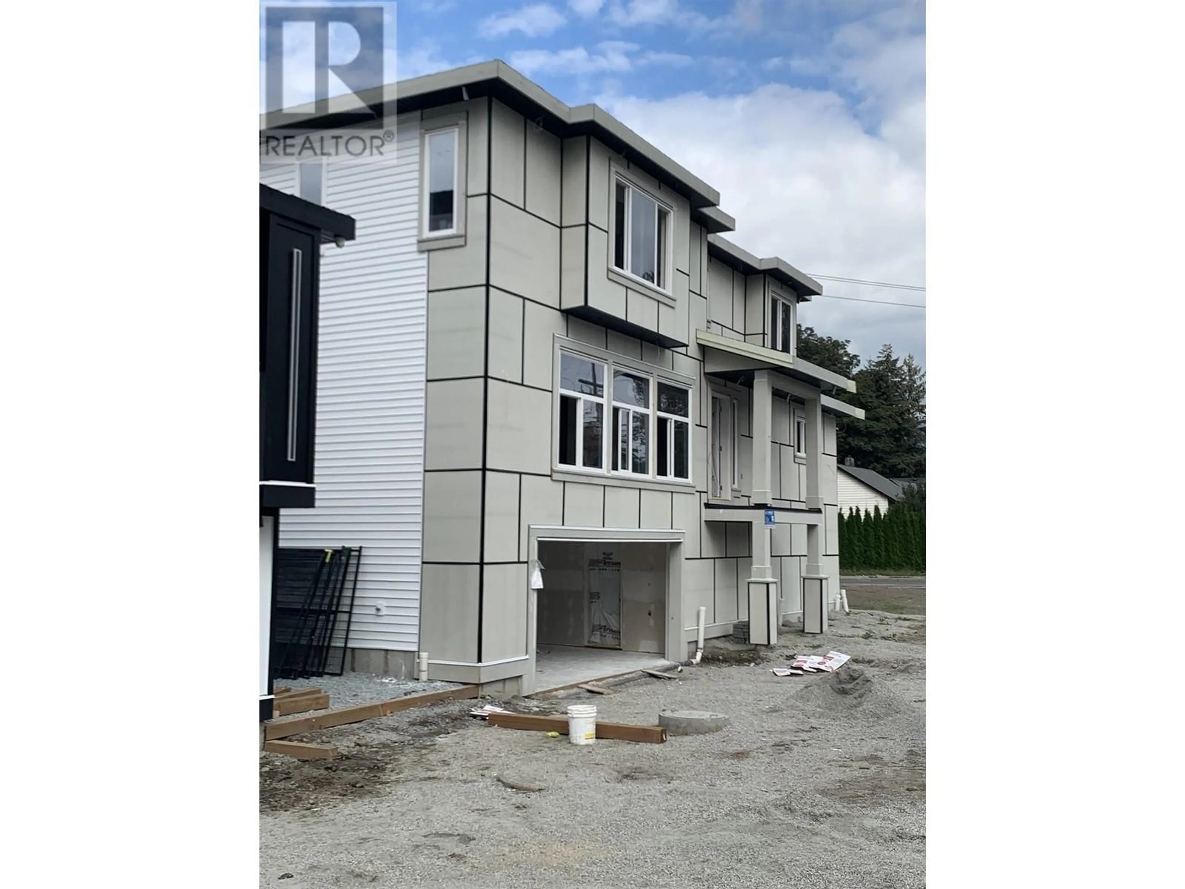 A pic from exterior of the house or condo, the front or back of building for 798 WESTWOOD STREET, Coquitlam British Columbia V3C3L1