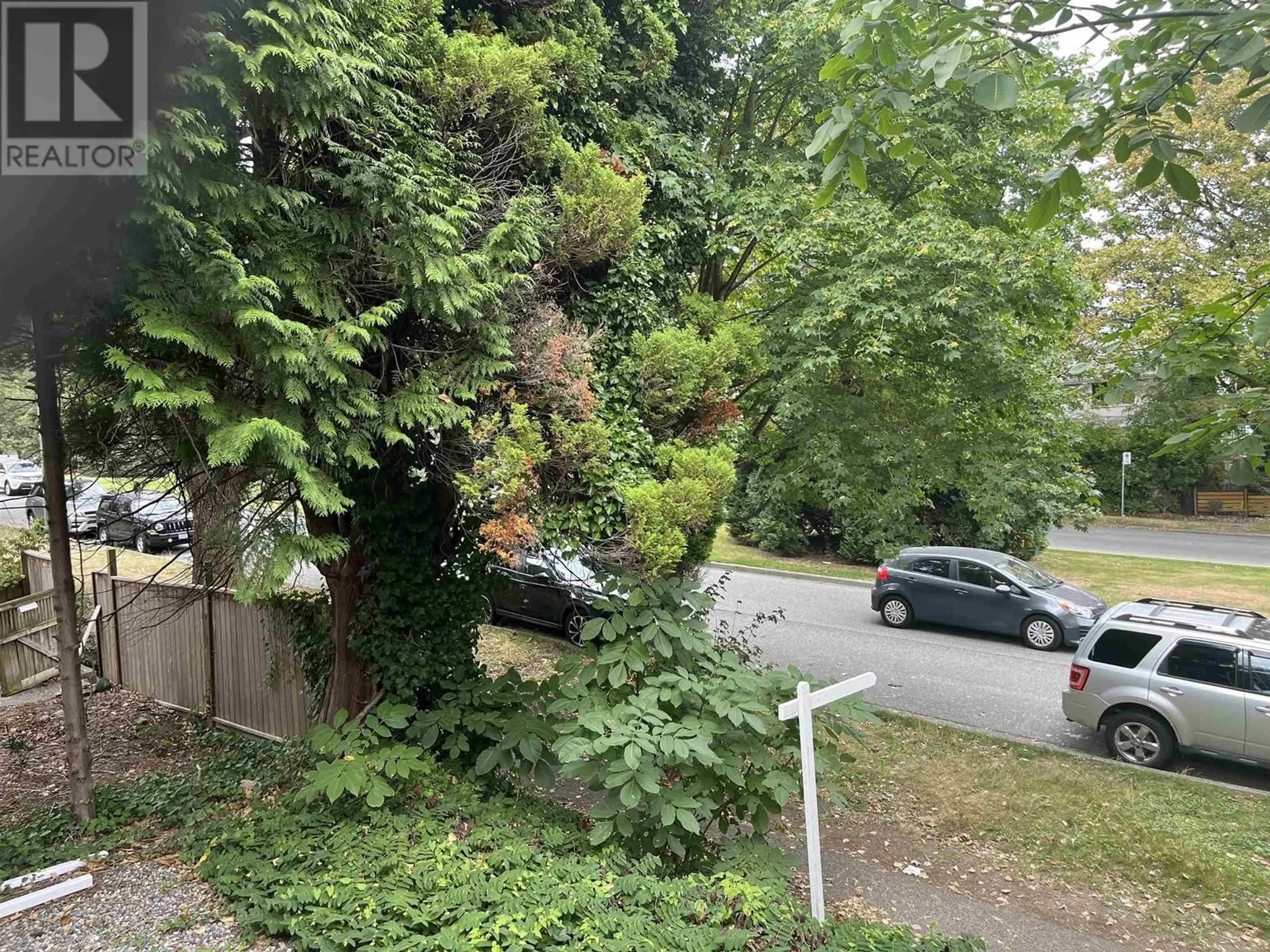 A pic from exterior of the house or condo, the street view for 3694 W 16TH AVENUE, Vancouver British Columbia V6R3C4