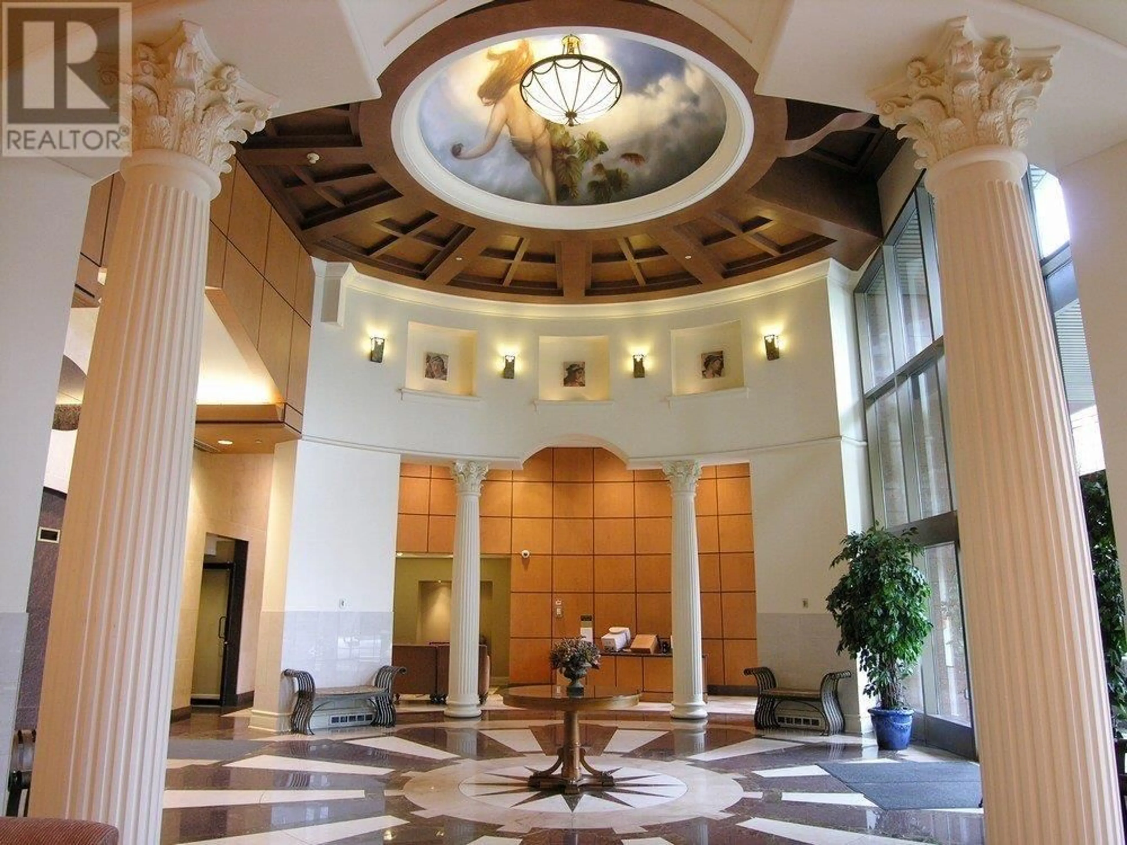 Indoor lobby for 710 1189 HOWE STREET, Vancouver British Columbia V6Z2X4