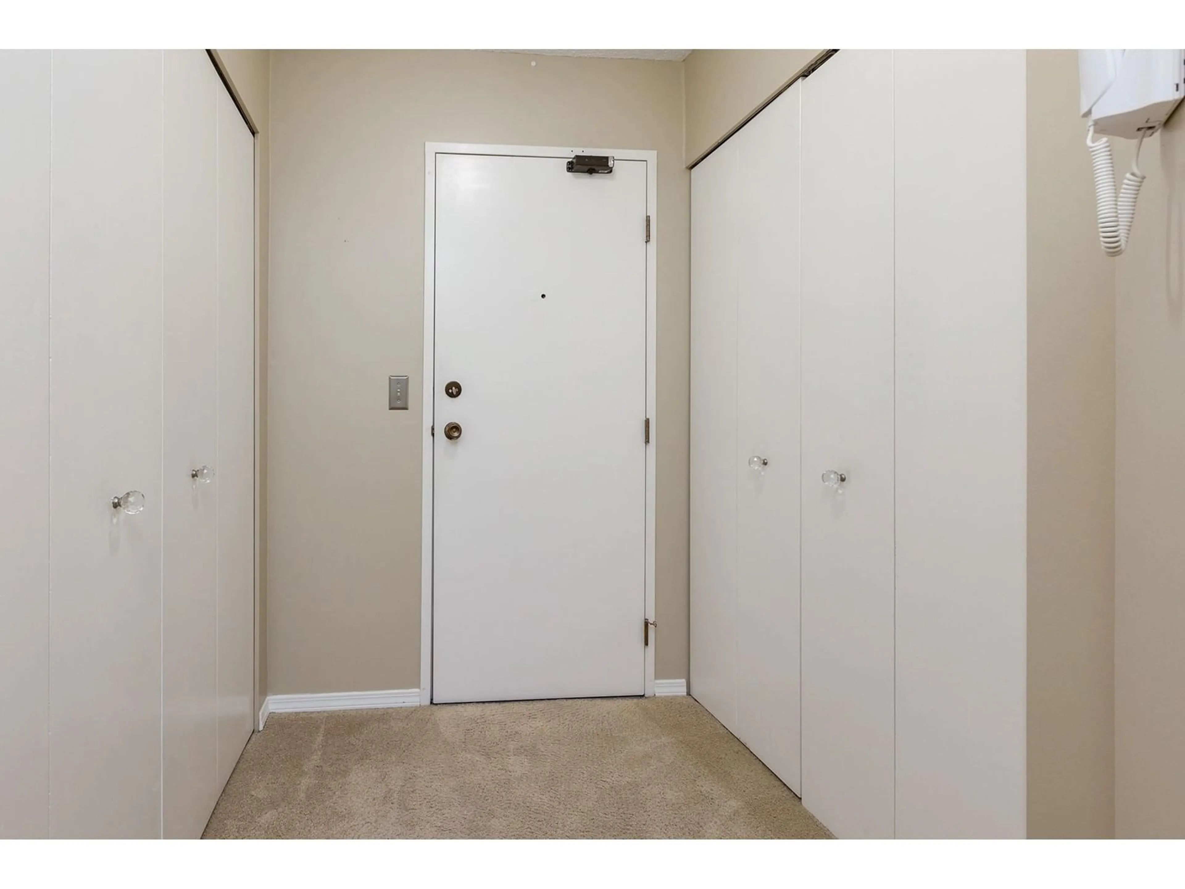 Storage room or clothes room or walk-in closet for 211 1341 GEORGE STREET, White Rock British Columbia V4B4A1