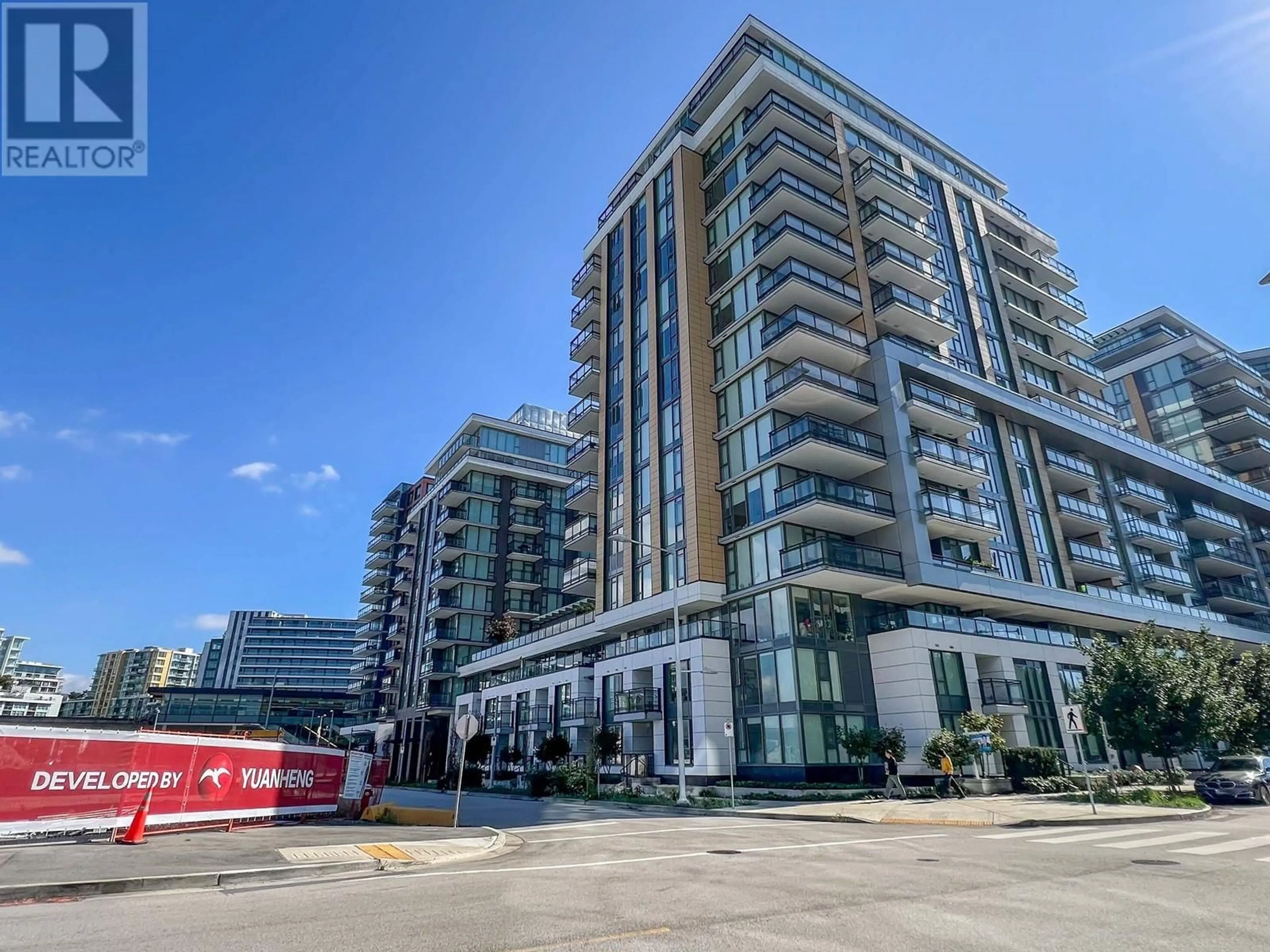 Indoor foyer for 1006 8160 MCMYN WAY, Richmond British Columbia V6X0V2