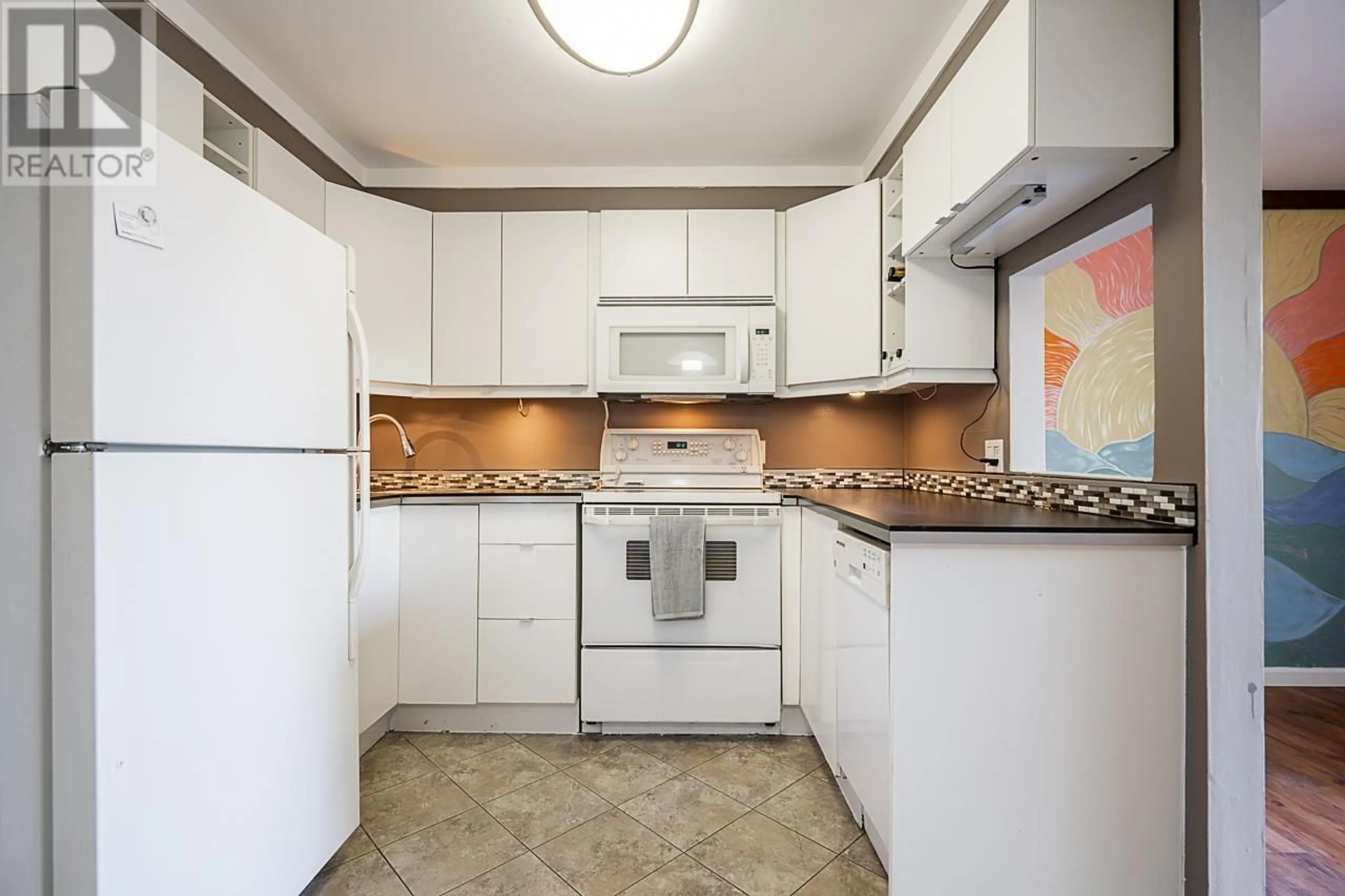 Standard kitchen for 286 BALMORAL PLACE, Port Moody British Columbia V3H4B9