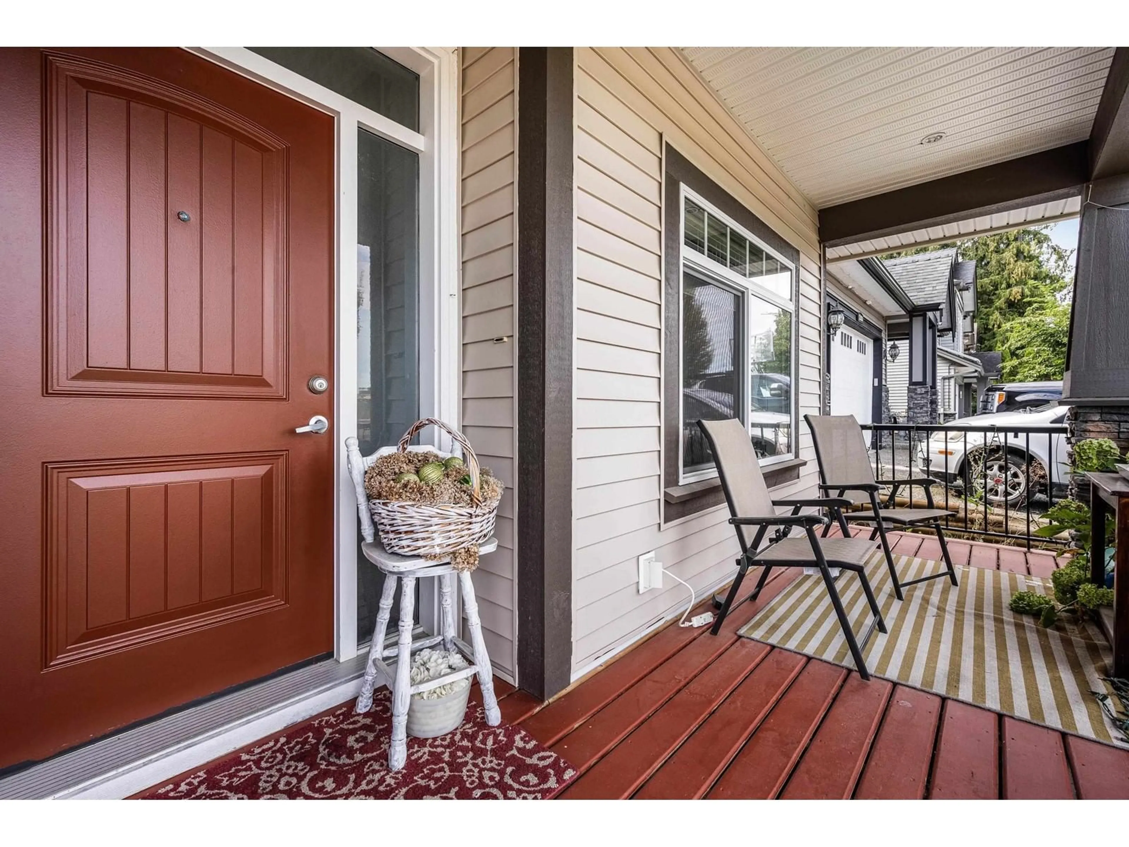 Indoor entryway, wood floors for 27866 MACLURE ROAD, Abbotsford British Columbia V4X0A9