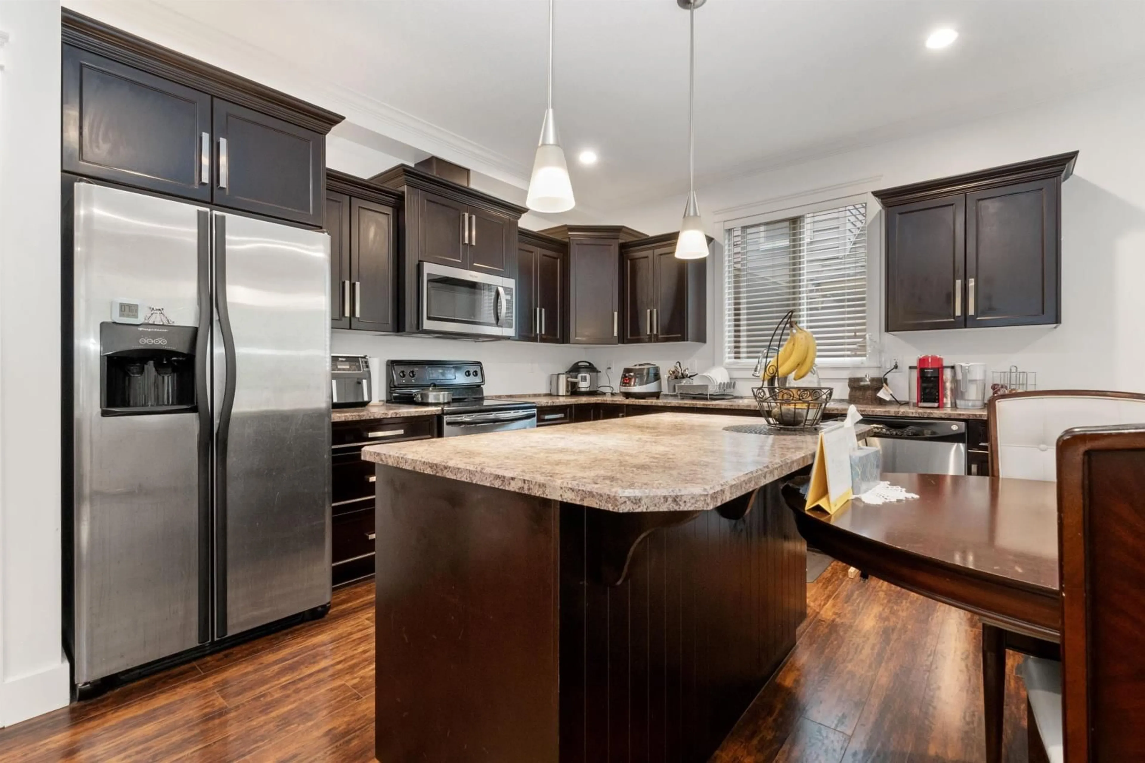 Open concept kitchen for 1 46212 KERMODE CRESCENT, Chilliwack British Columbia V2R0C7