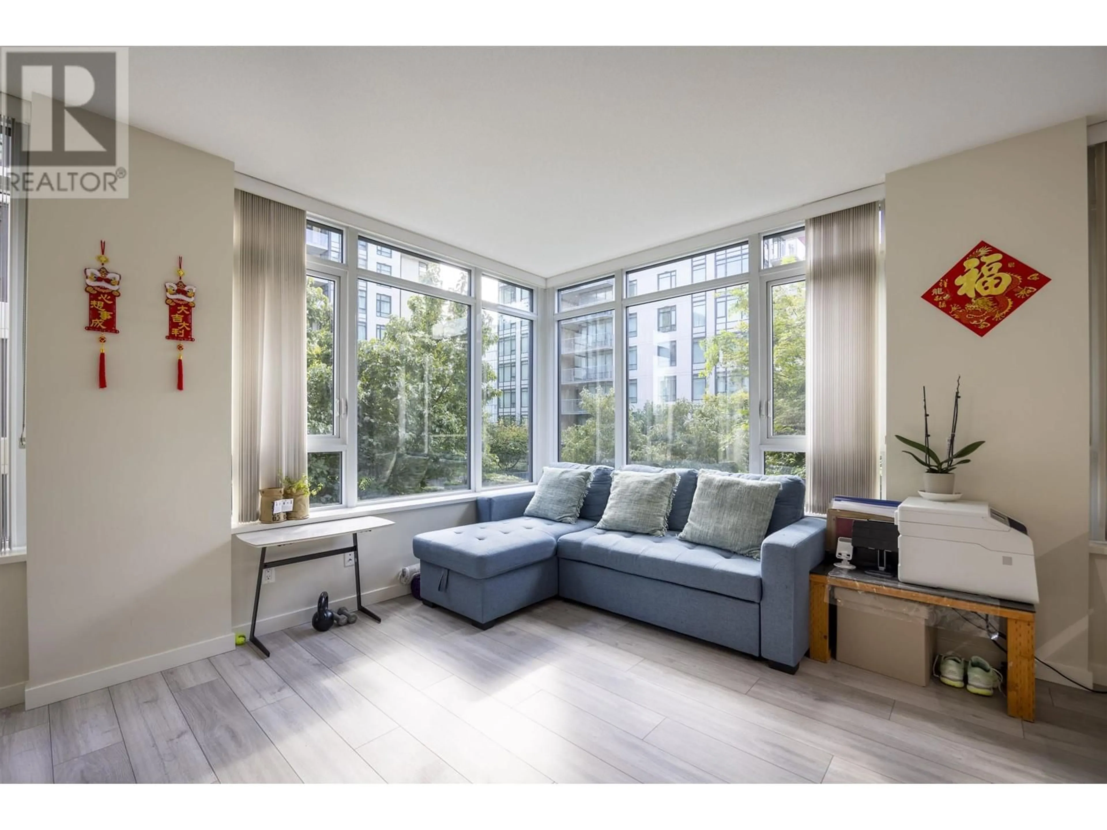 Living room, wood floors for 609 7328 GOLLNER AVENUE, Richmond British Columbia V6X0H7