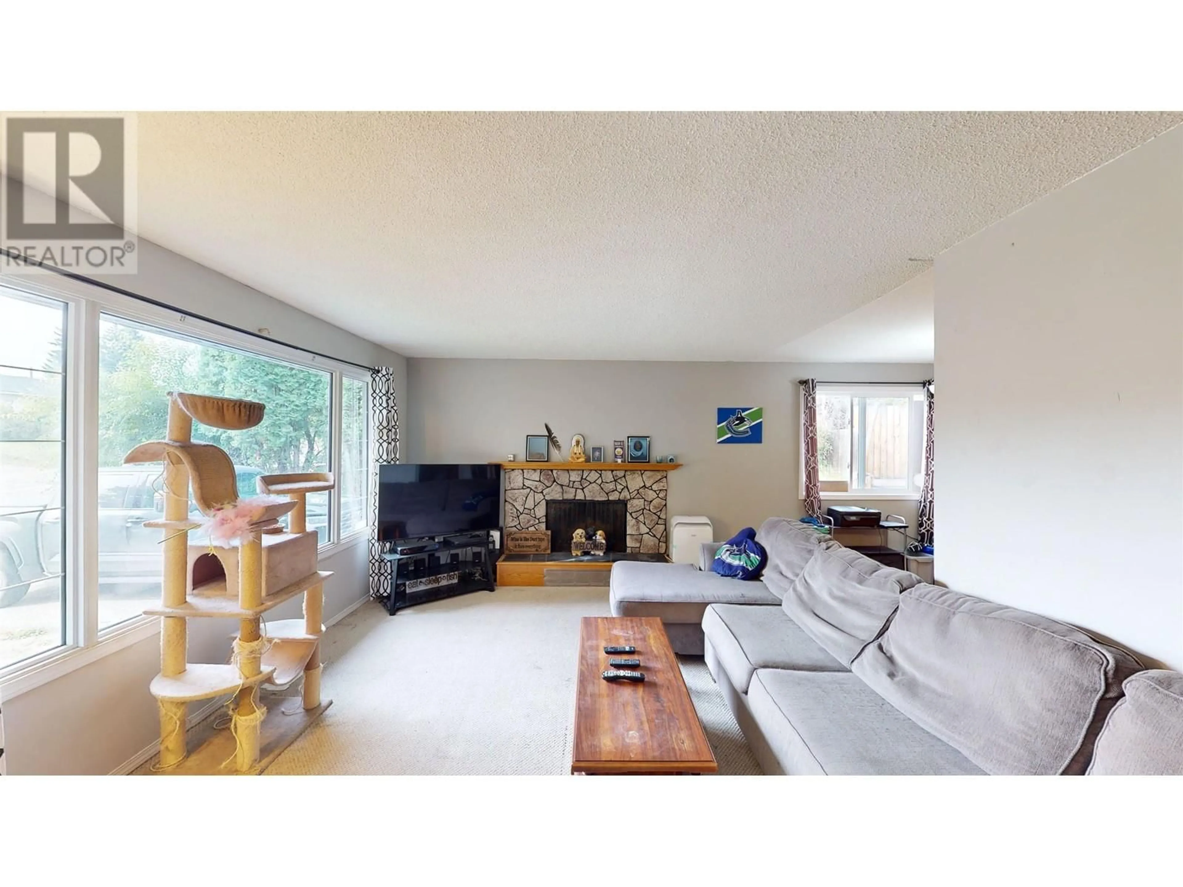 Living room, wood floors for 1385 LEWIS DRIVE, Quesnel British Columbia V2J1K9