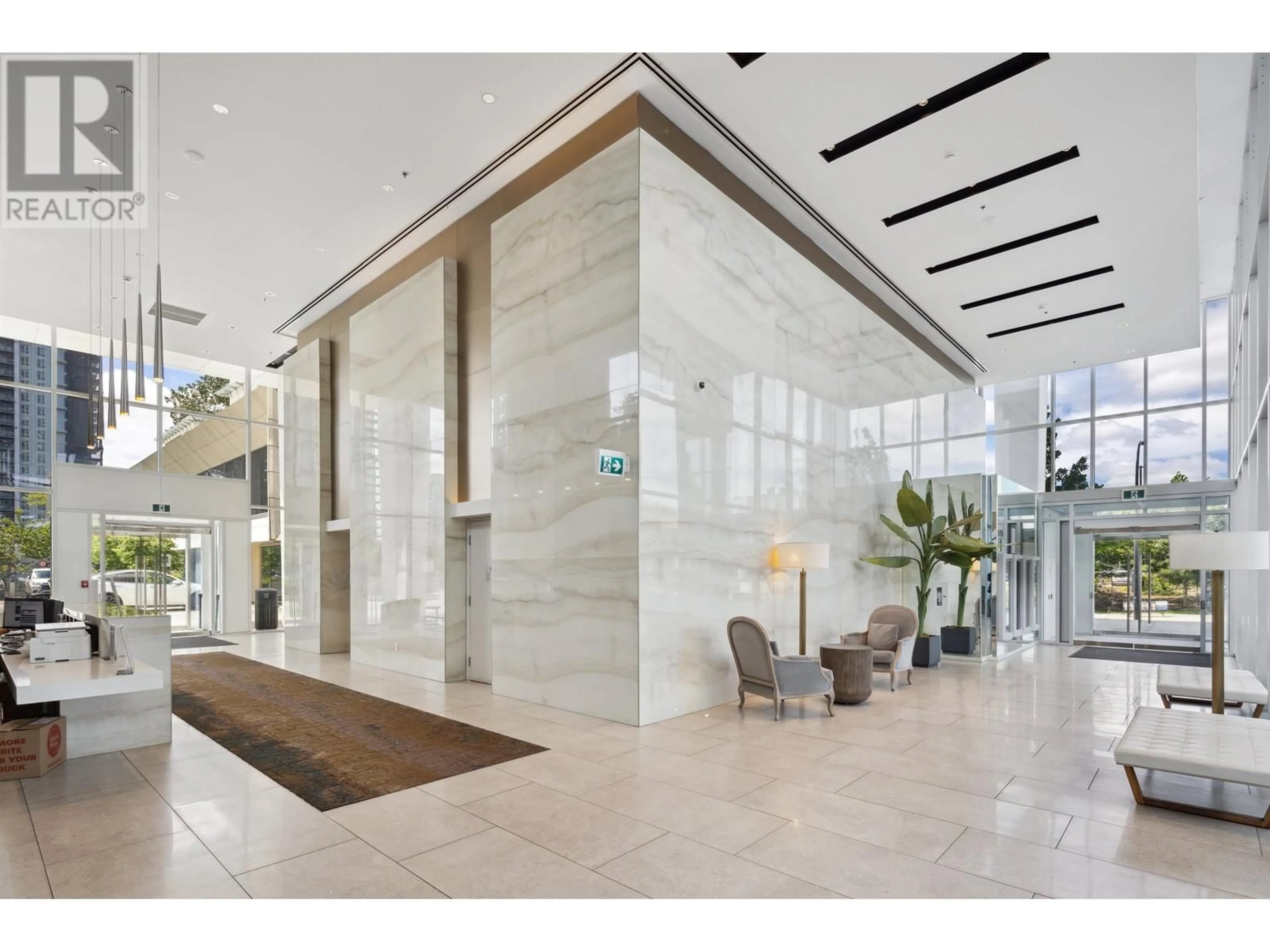 Indoor lobby, ceramic floors for 606 1888 GILMORE AVENUE, Burnaby British Columbia V5C0L2