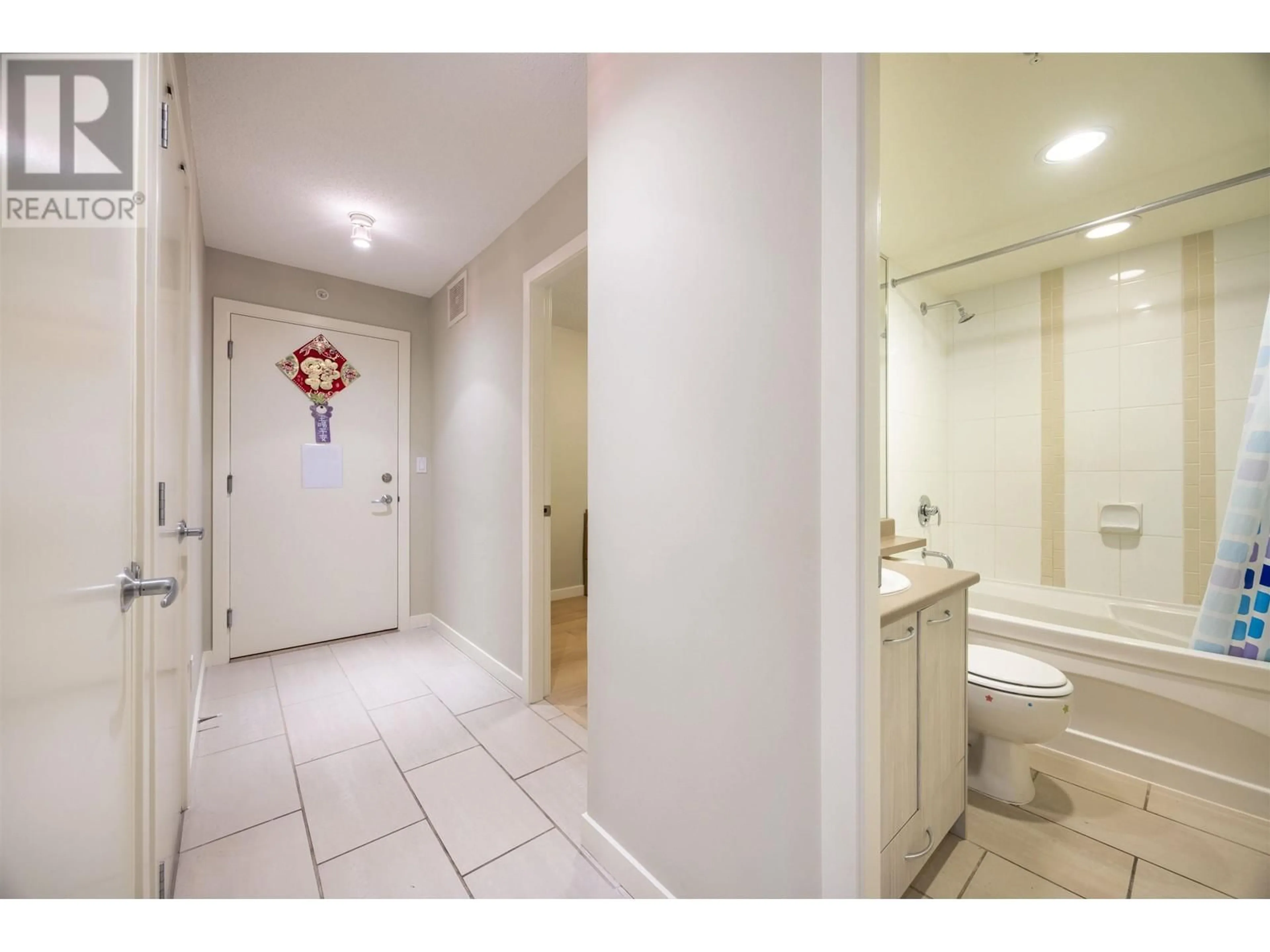 Standard bathroom, not visible floor for 207 7108 COLLIER STREET, Burnaby British Columbia V5E0A1