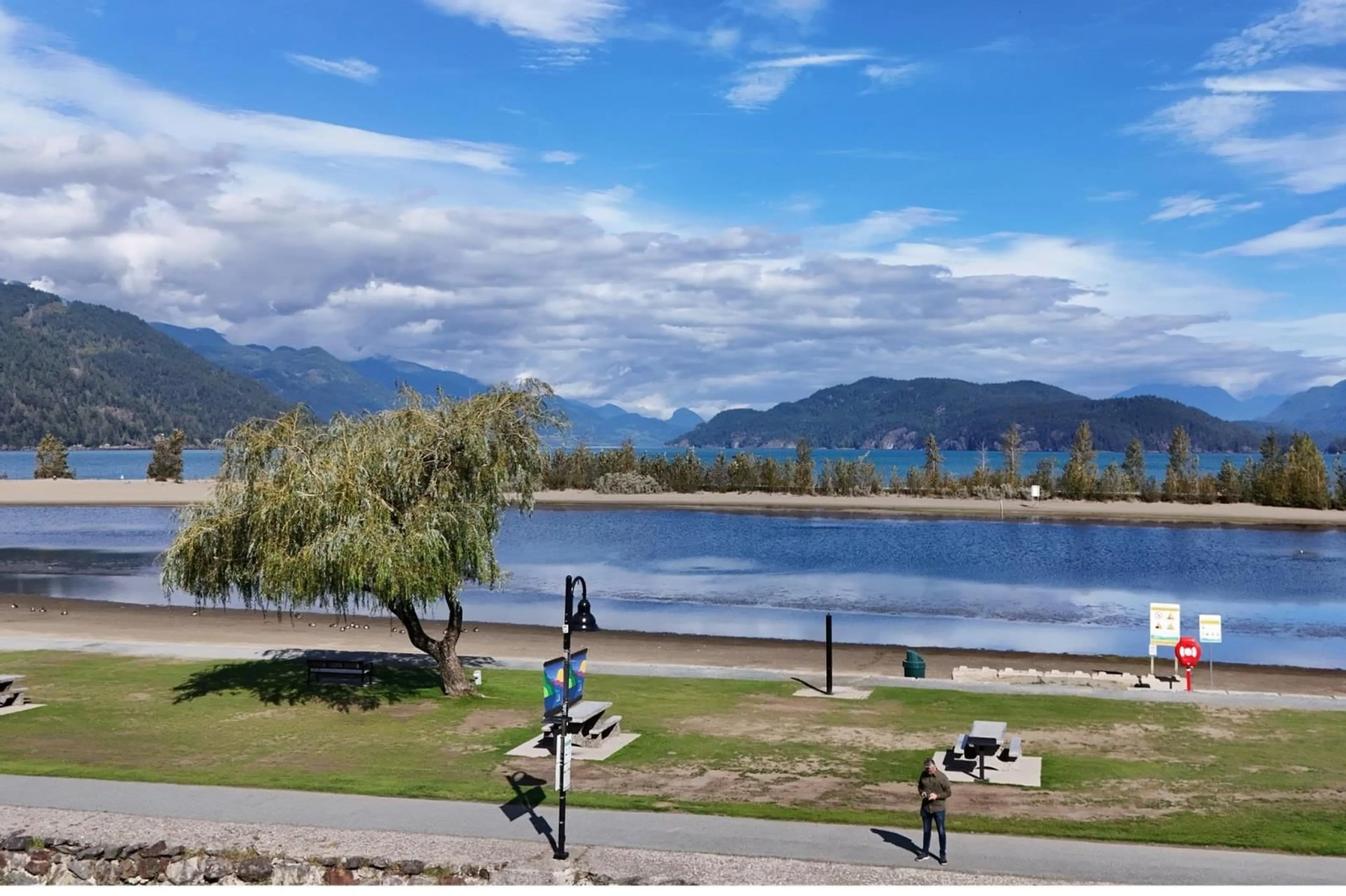 A pic from exterior of the house or condo, the view of lake or river for 320 378 ESPLANADE AVENUE, Harrison Hot Springs British Columbia V0M1A3