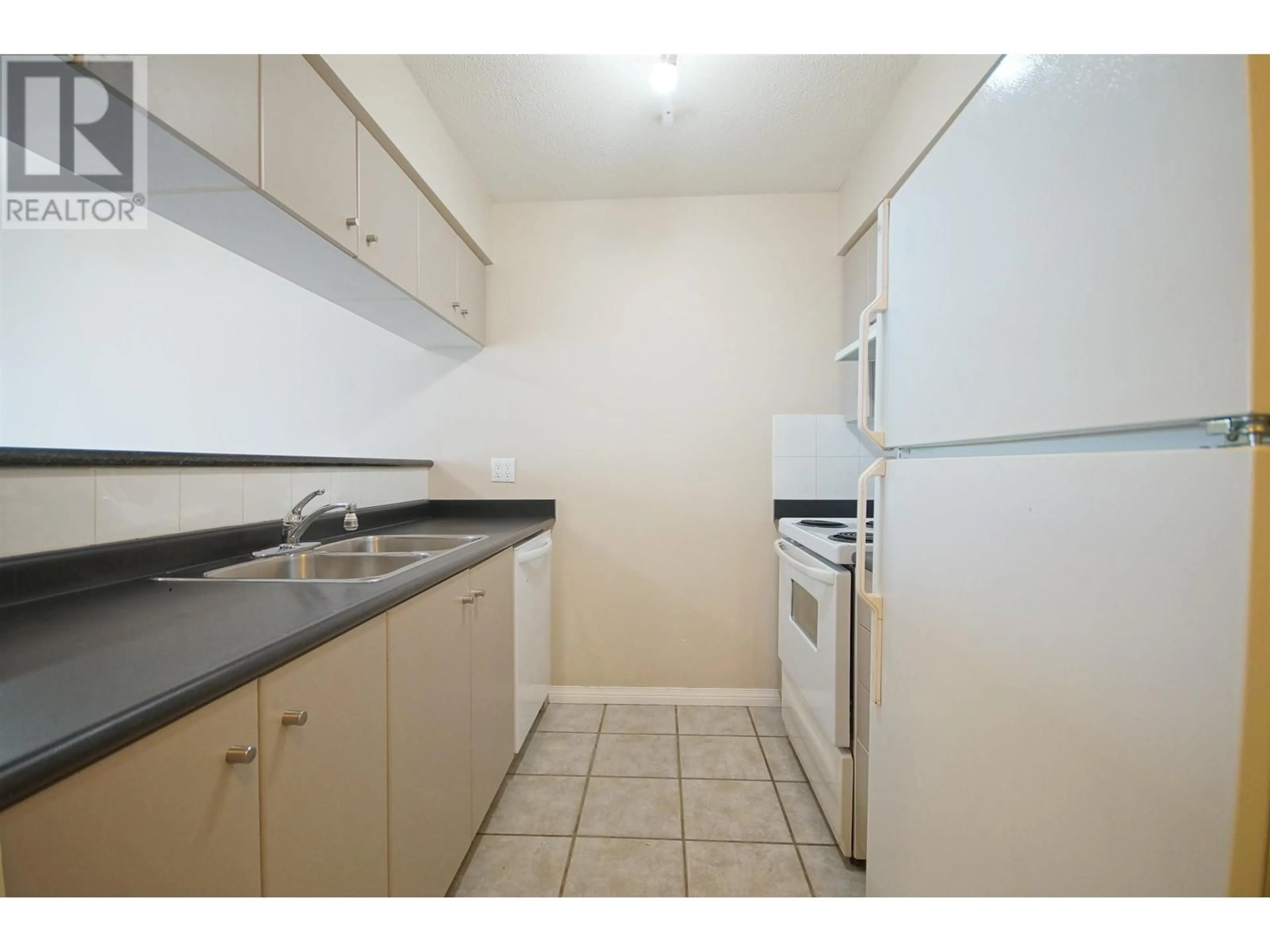 Standard kitchen, not visible floor for 902 822 HOMER STREET, Vancouver British Columbia V6B6M3