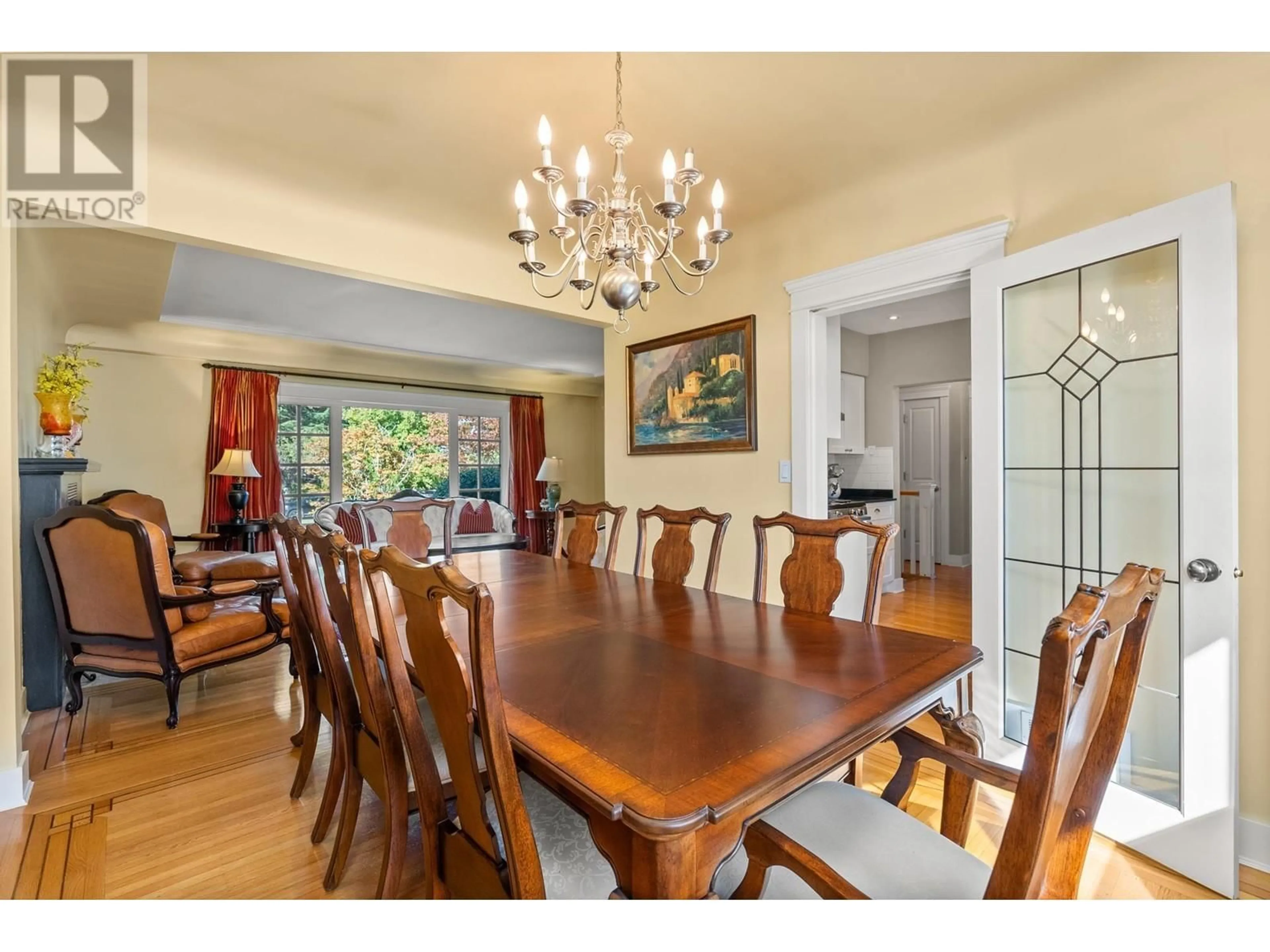 Dining room, wood floors for 3178 W 16TH AVENUE, Vancouver British Columbia V6K3E1