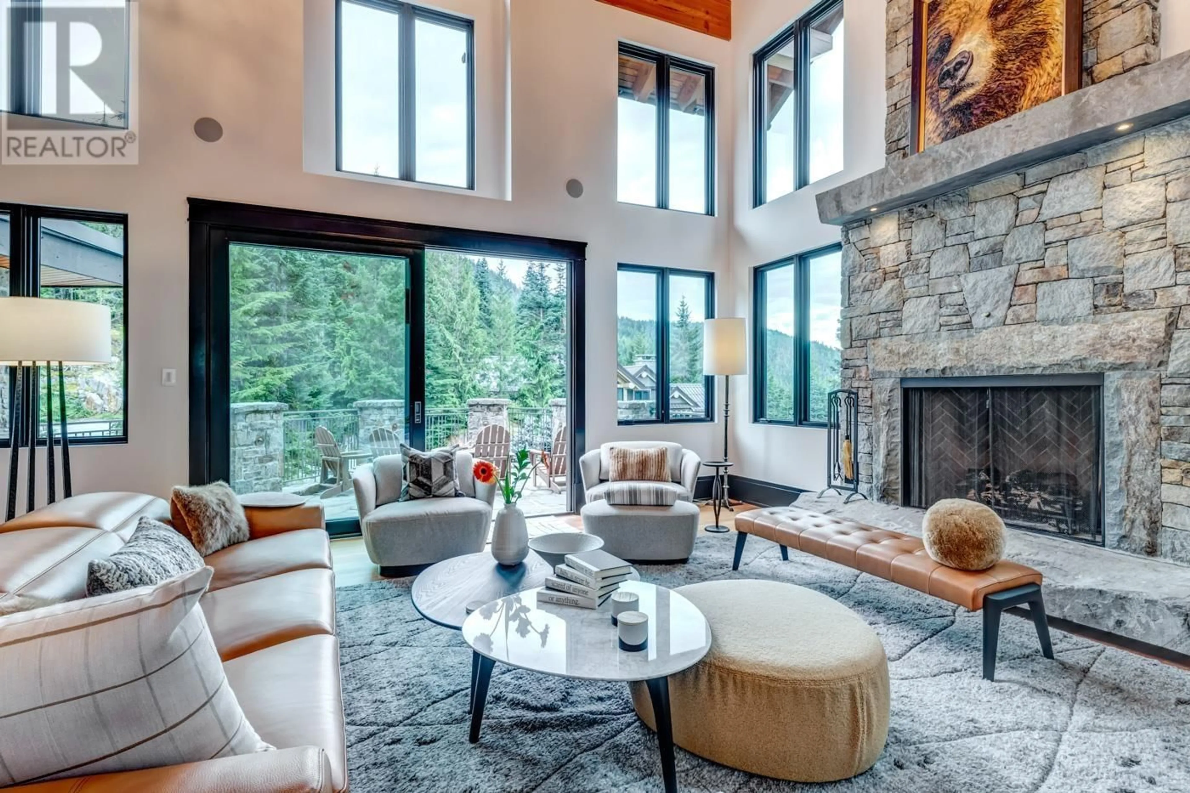 Living room with furniture, unknown for 2924 BIG TIMBER COURT, Whistler British Columbia V8E0L6