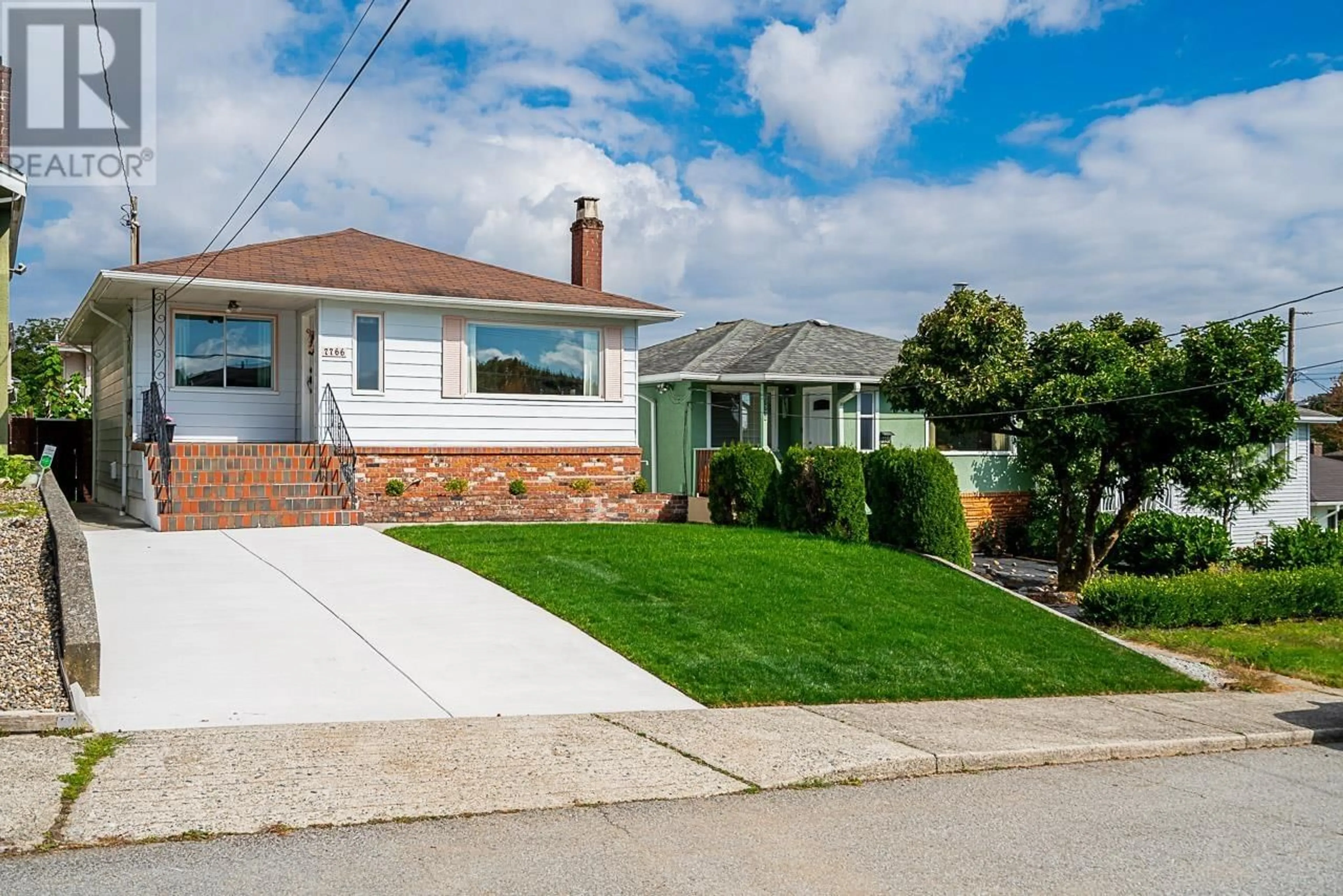 Frontside or backside of a home, the street view for 7766 DAVIES STREET, Burnaby British Columbia V3N3H4