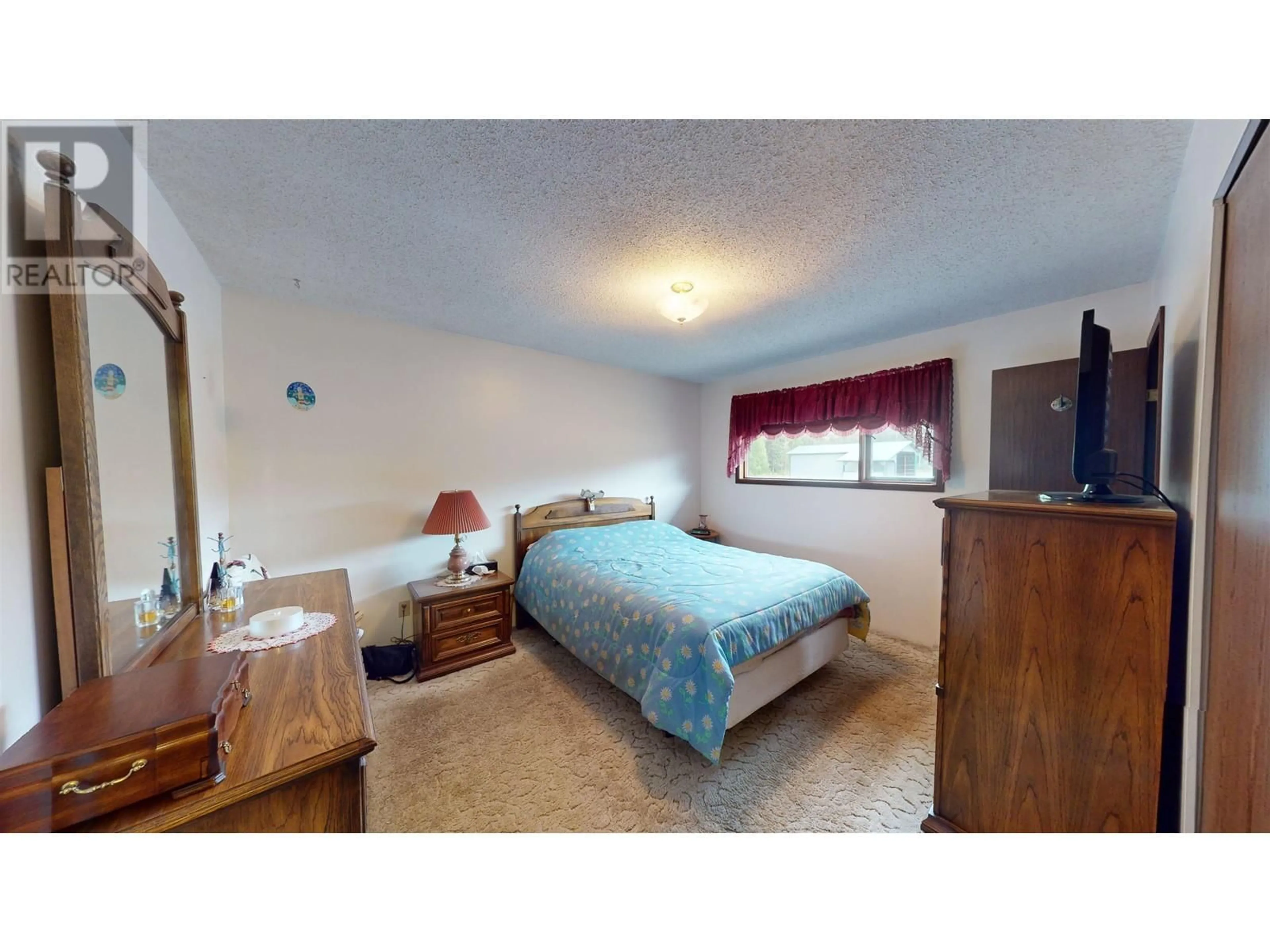 A pic of a room for 1920 VRIEND ROAD, Houston British Columbia V0J1Z1