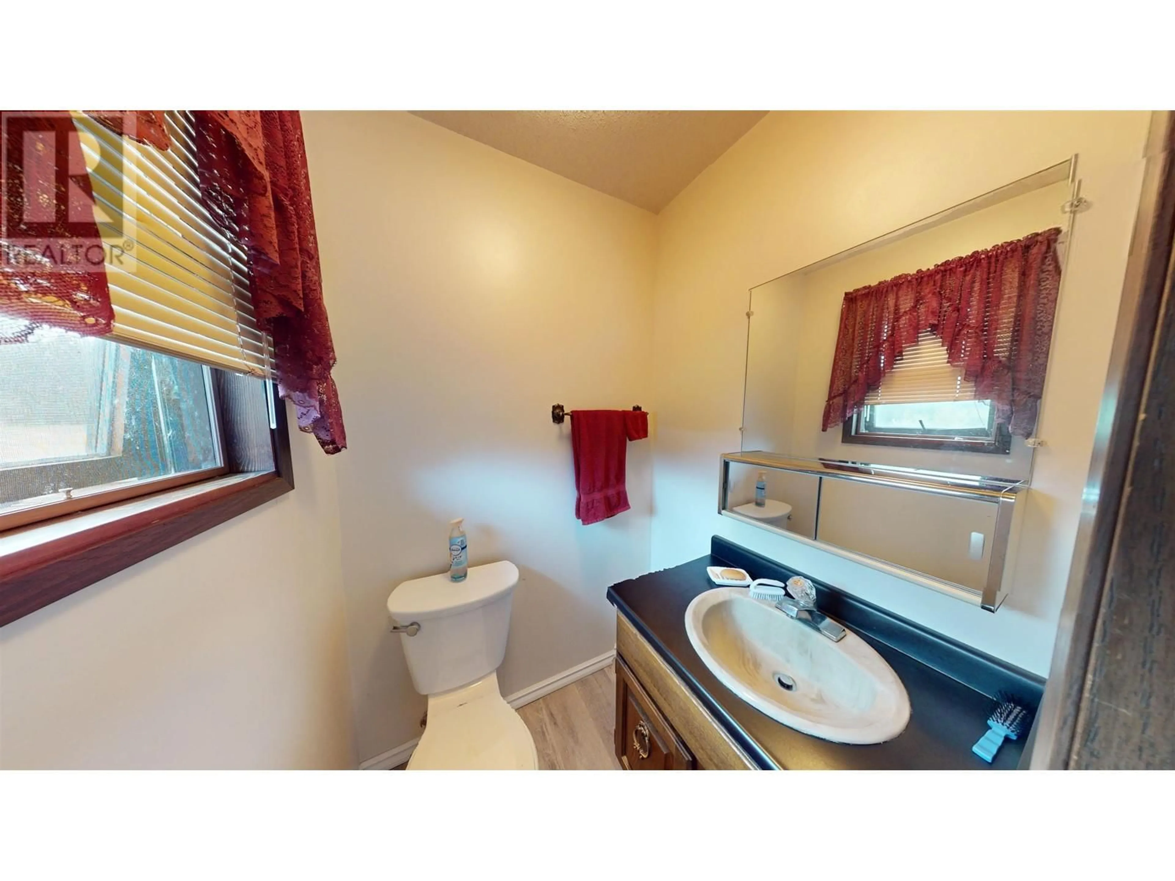 Standard bathroom, unknown for 1920 VRIEND ROAD, Houston British Columbia V0J1Z1